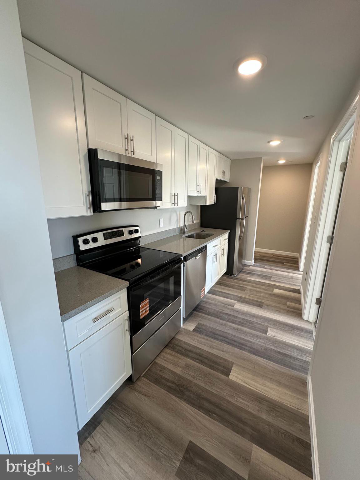 1812 H PLACE NE 202