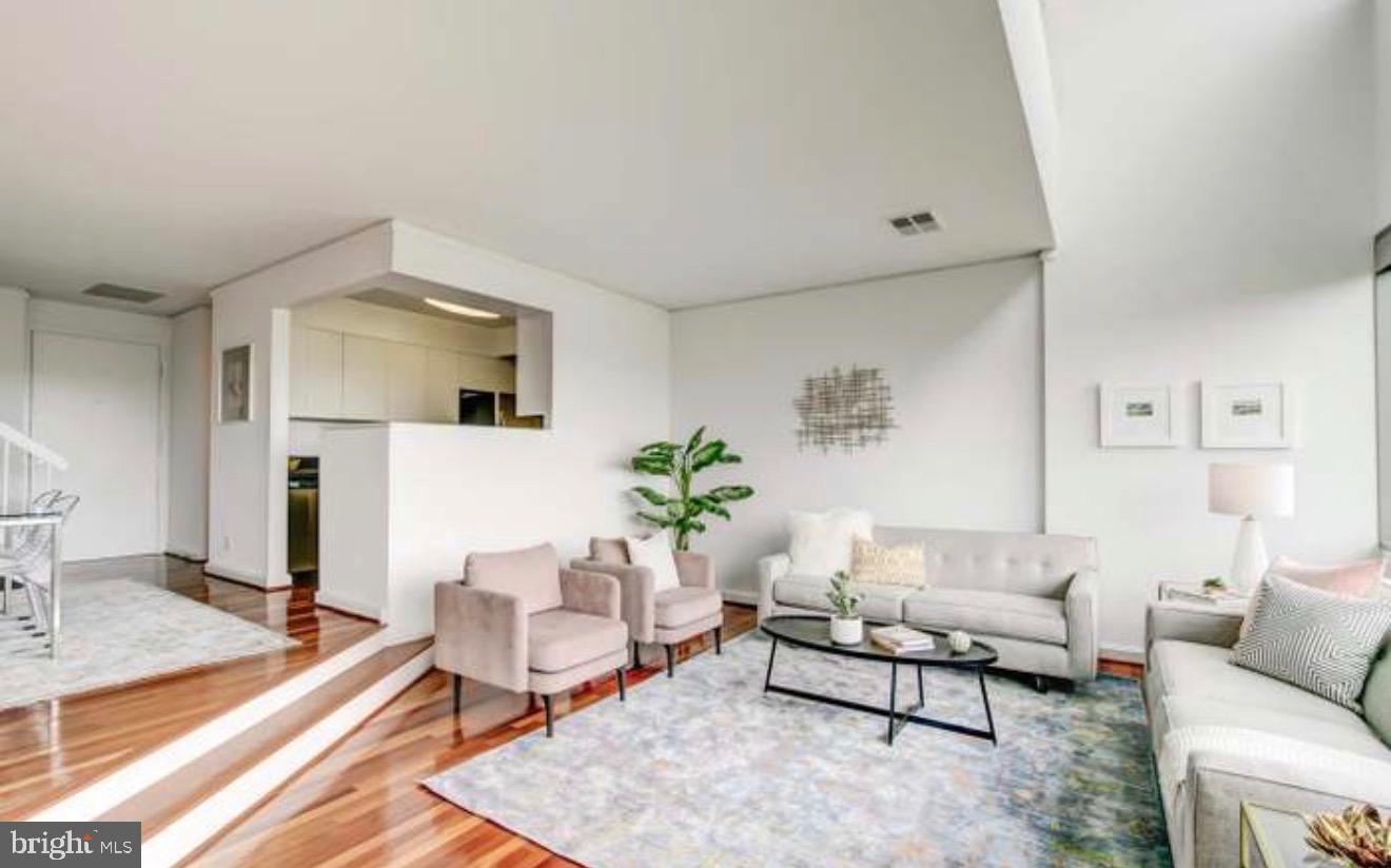 2501 M STREET NW 722