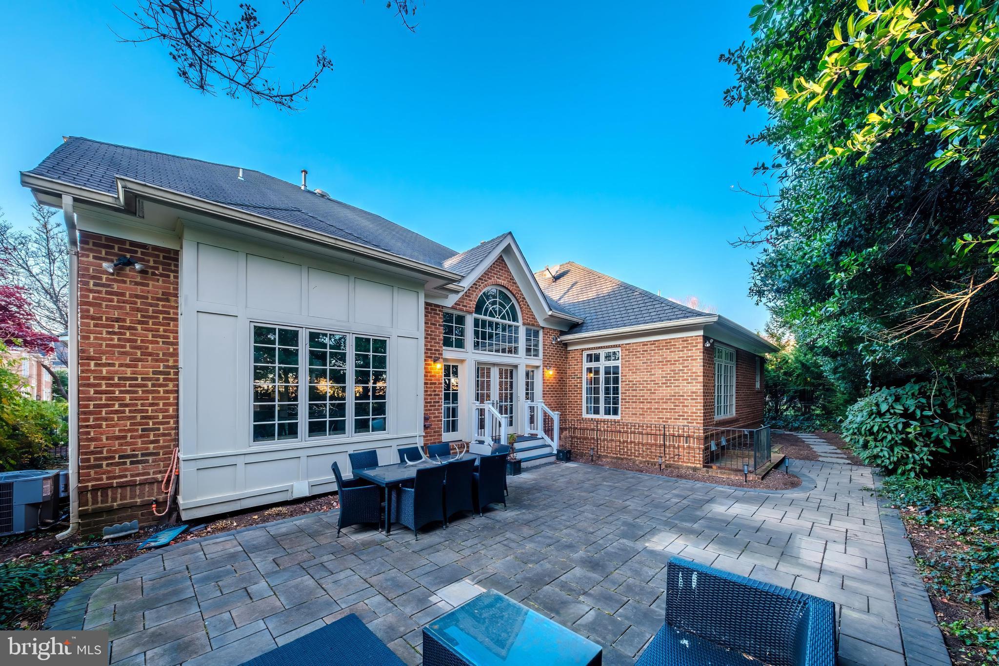 MAPLEWOOD - Residential