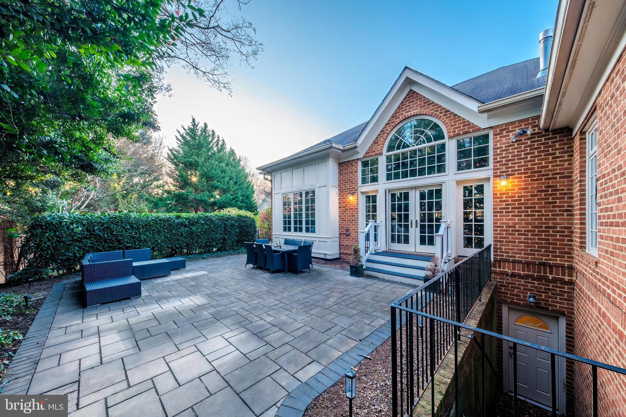 MAPLEWOOD - Residential