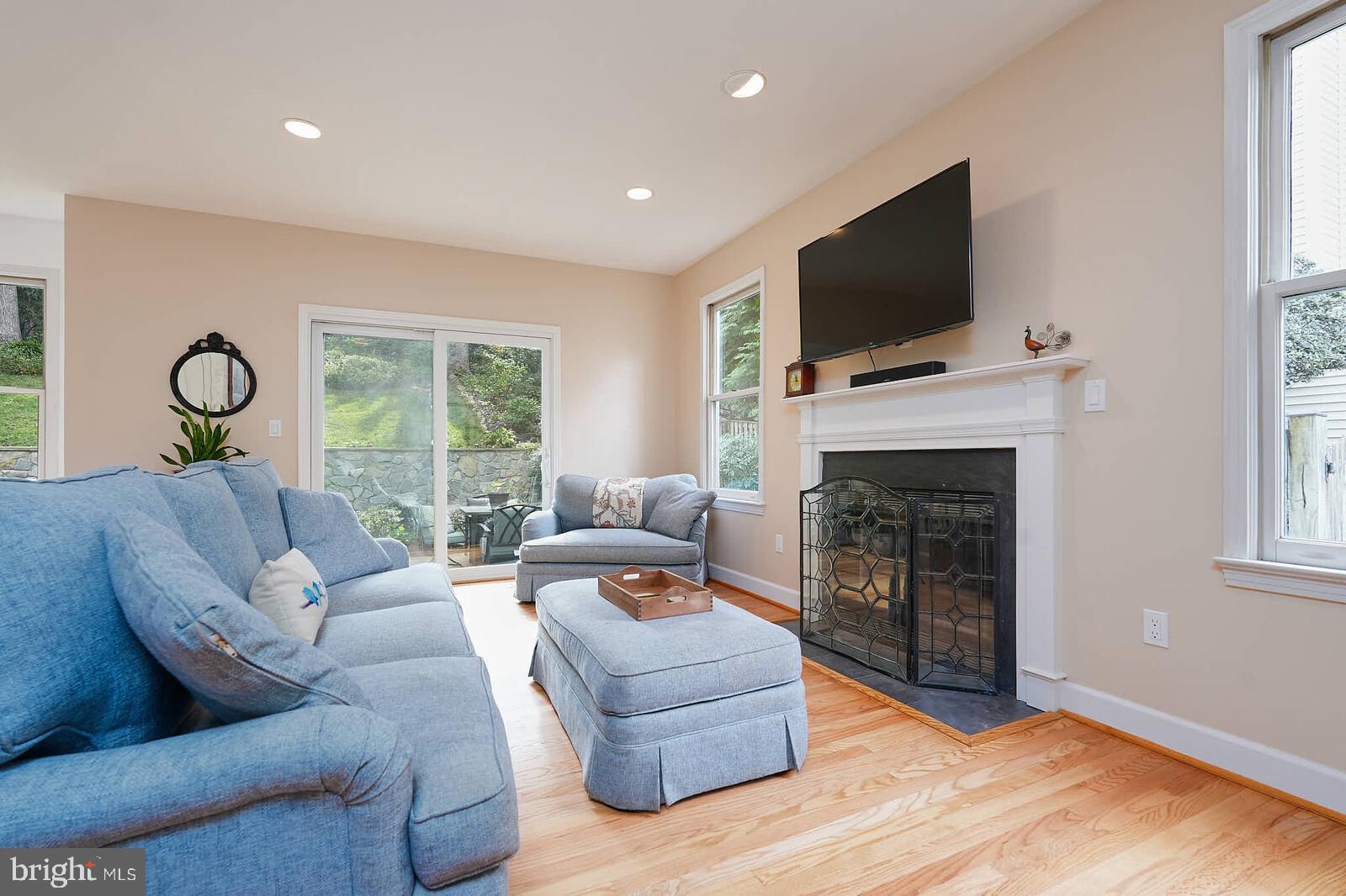 WOODSIDE FOREST - Residential