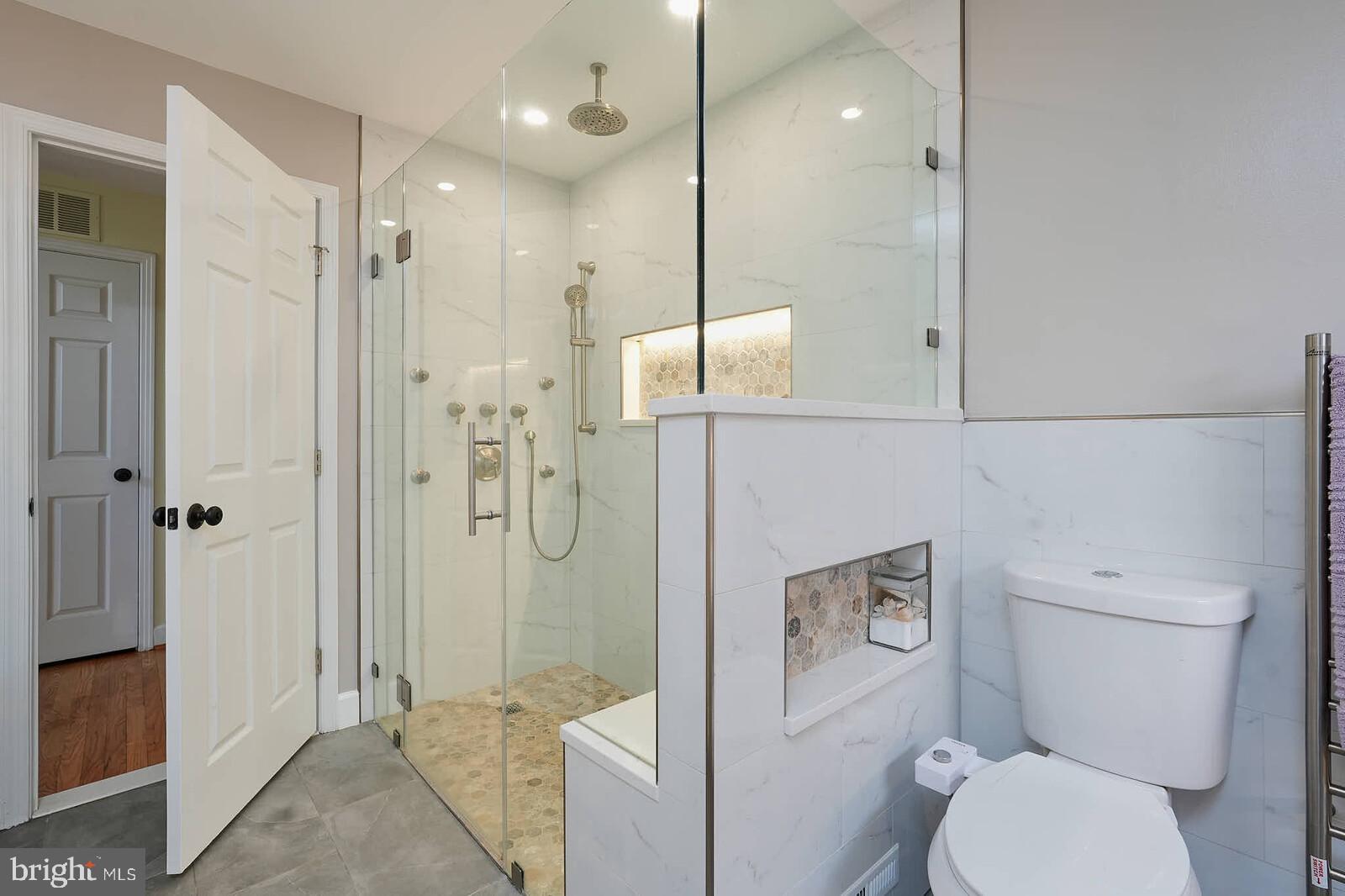 WOODSIDE FOREST - Residential