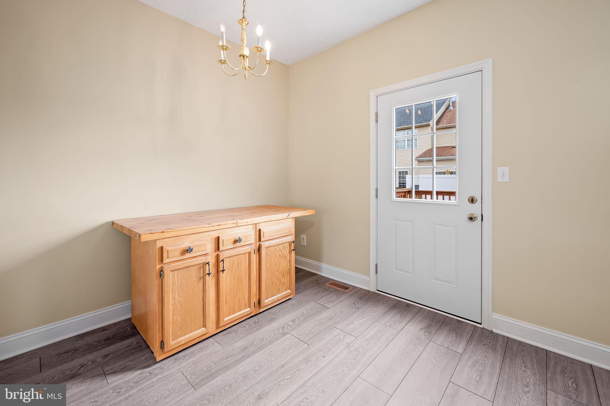 OAK HURST - Residential