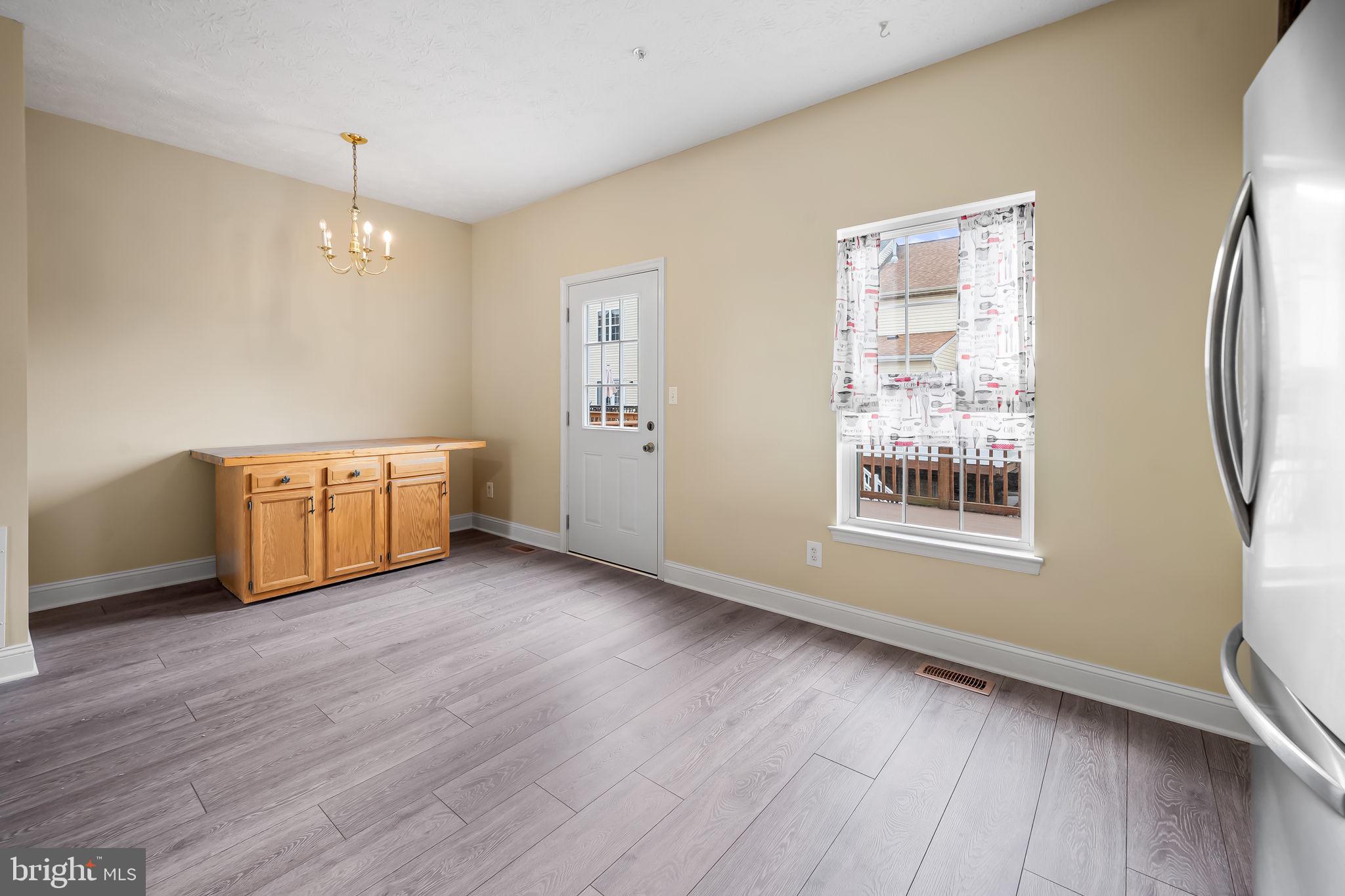 OAK HURST - Residential