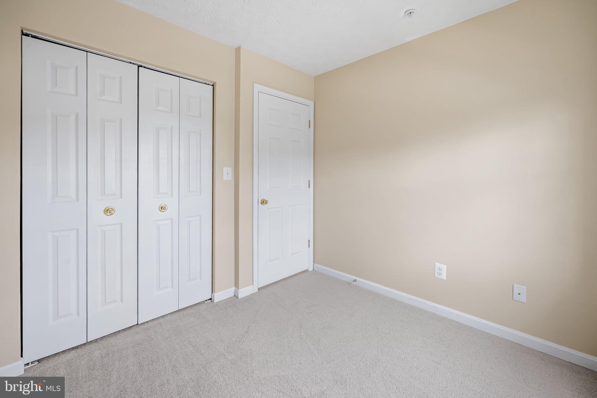 OAK HURST - Residential