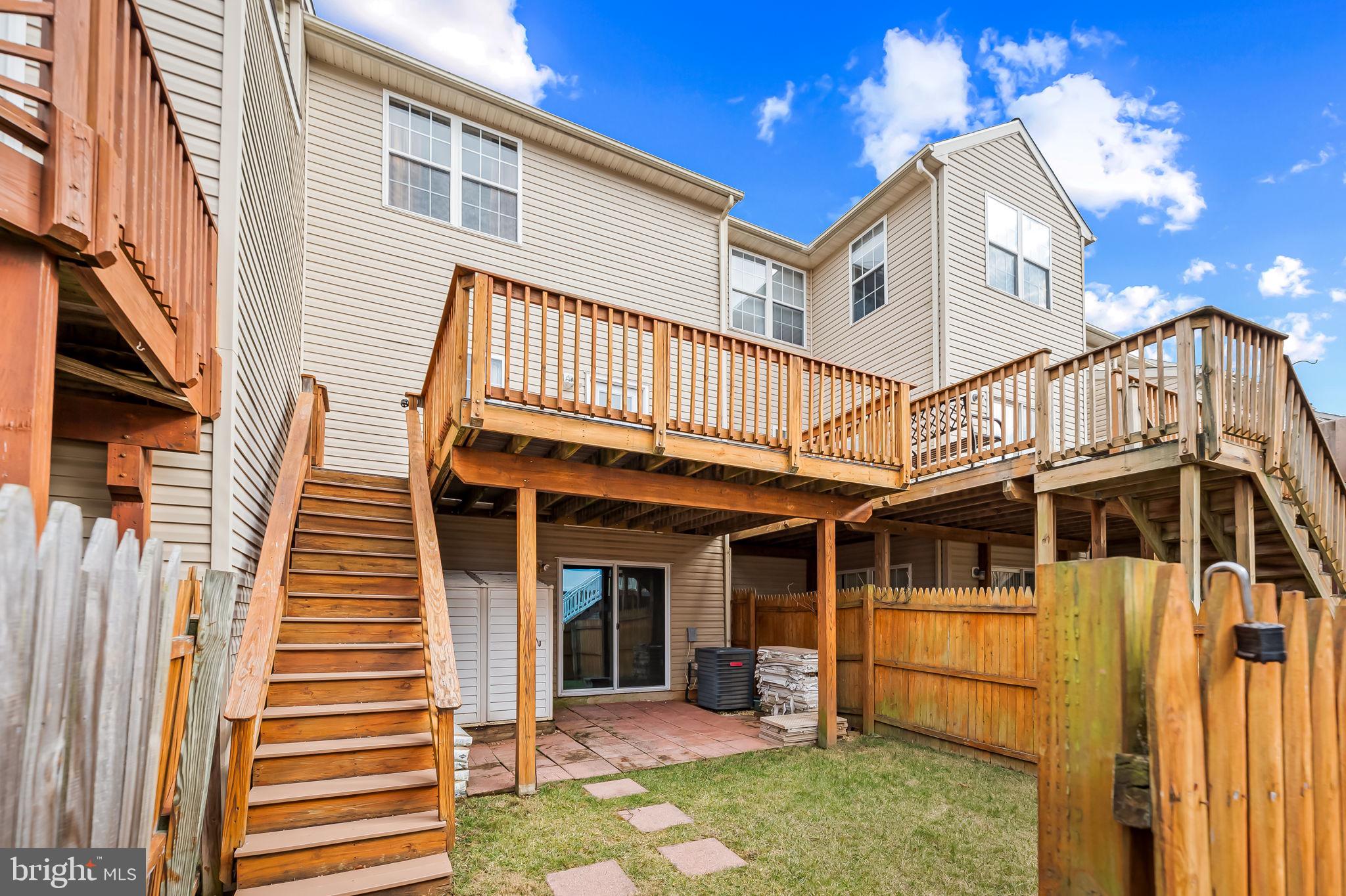 OAK HURST - Residential