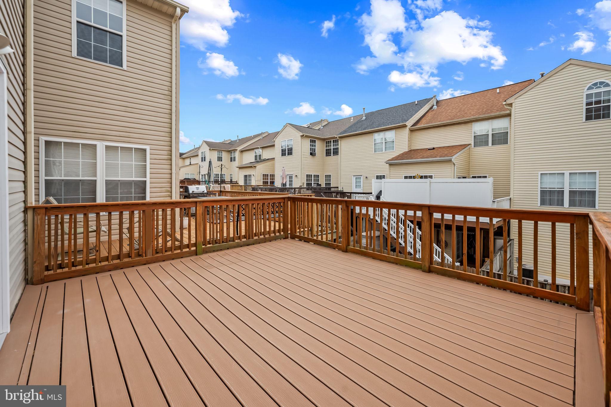 OAK HURST - Residential