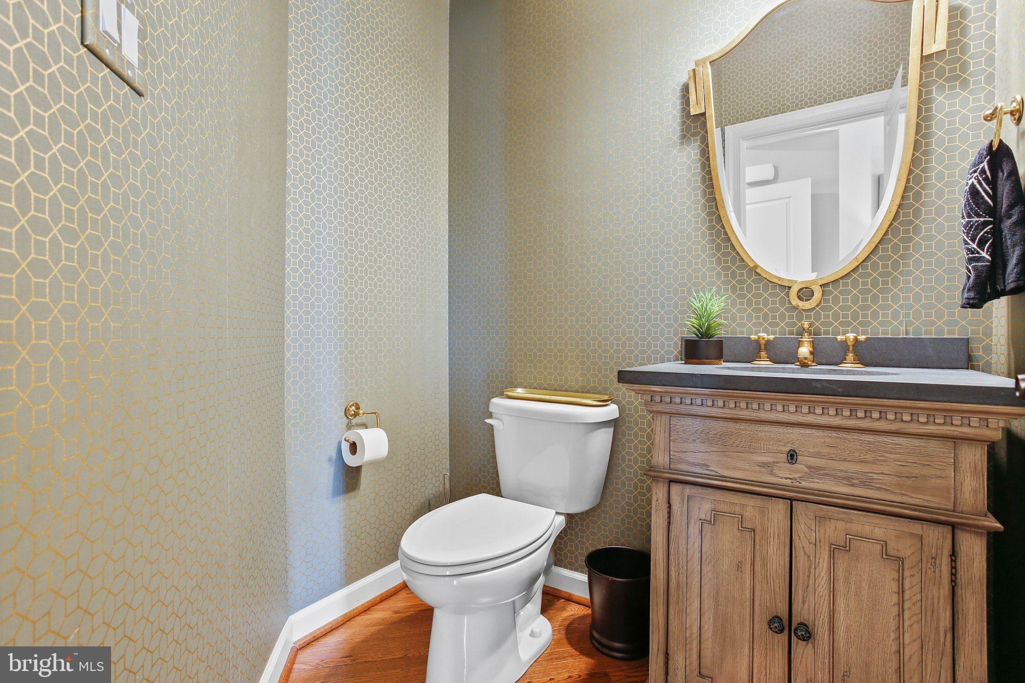 HOLLIFIELD HILLS - Residential