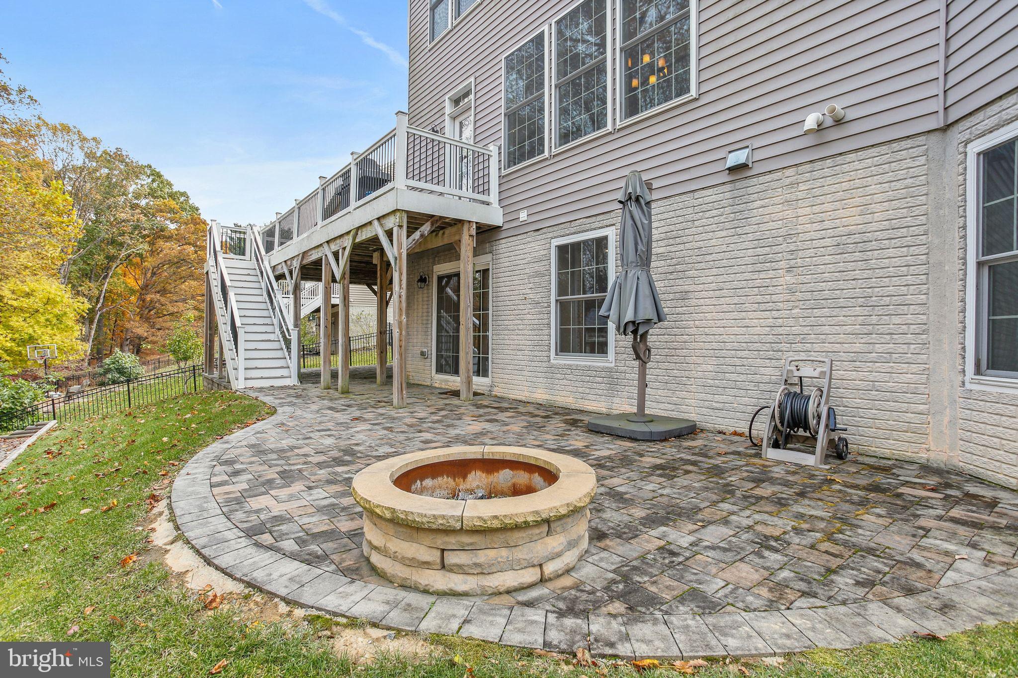 HOLLIFIELD HILLS - Residential