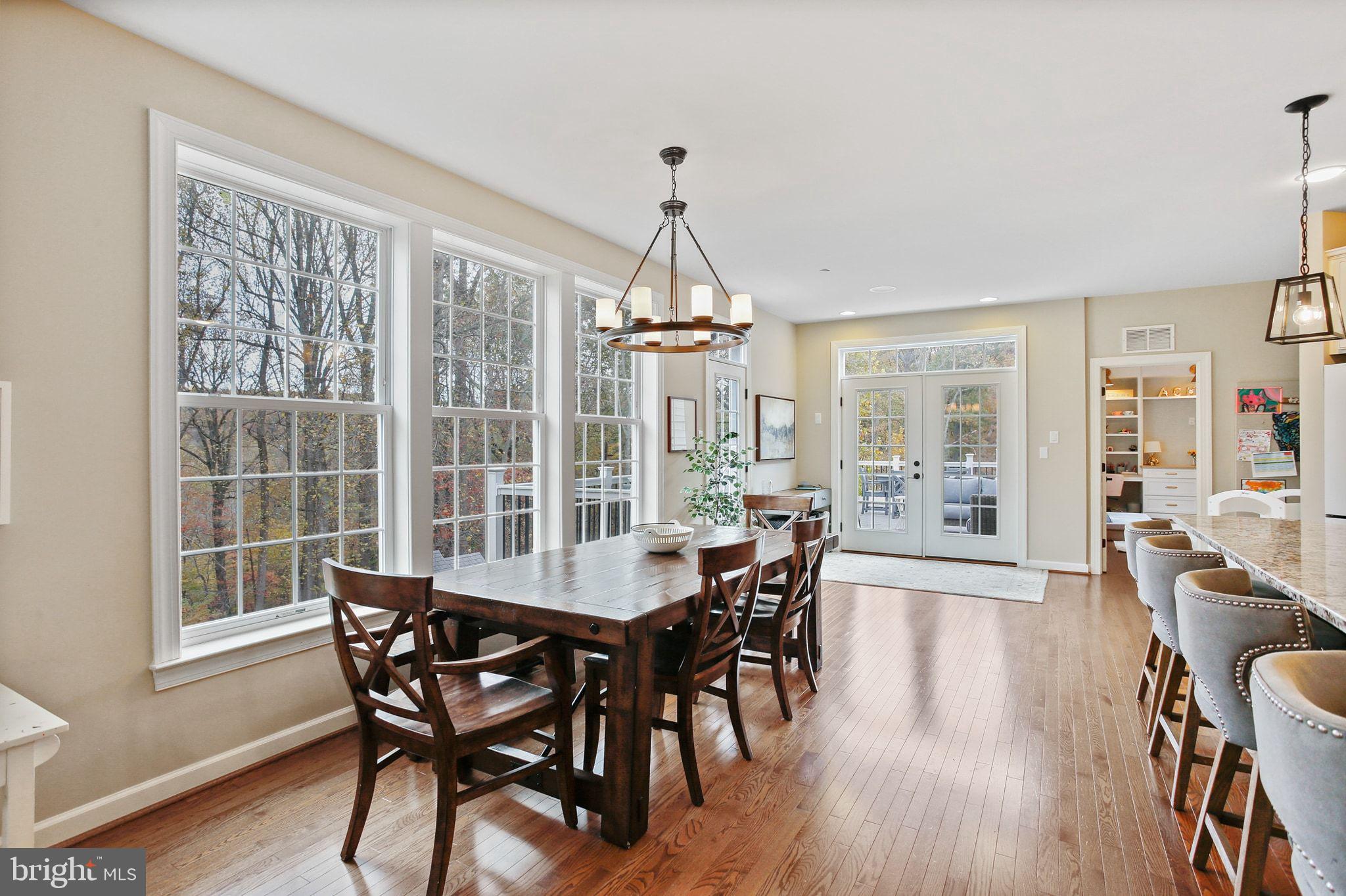 HOLLIFIELD HILLS - Residential