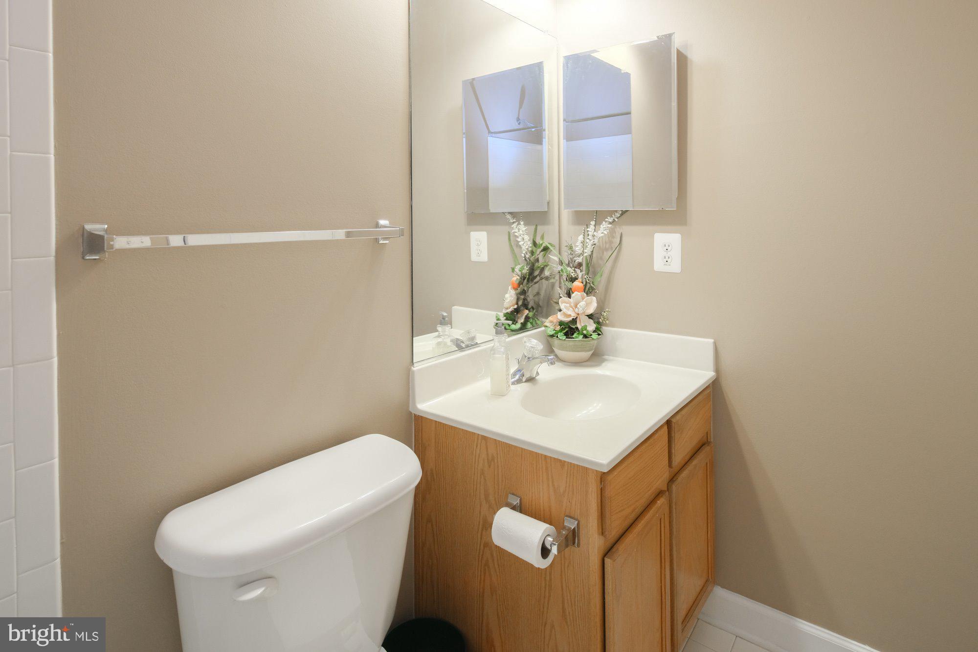 GROVE AT HUNTLEY MEADOWS - Residential Lease