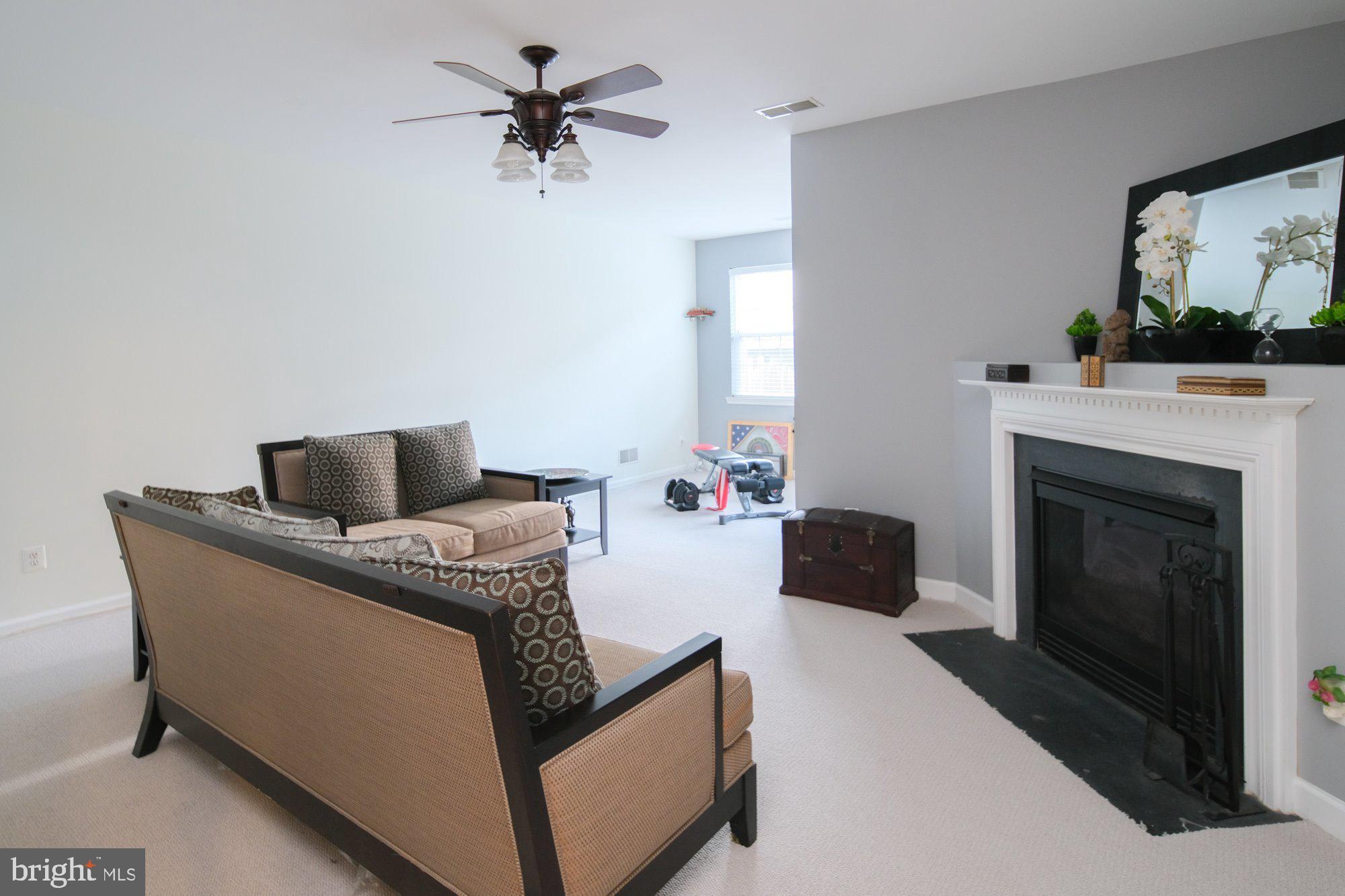 GROVE AT HUNTLEY MEADOWS - Residential Lease