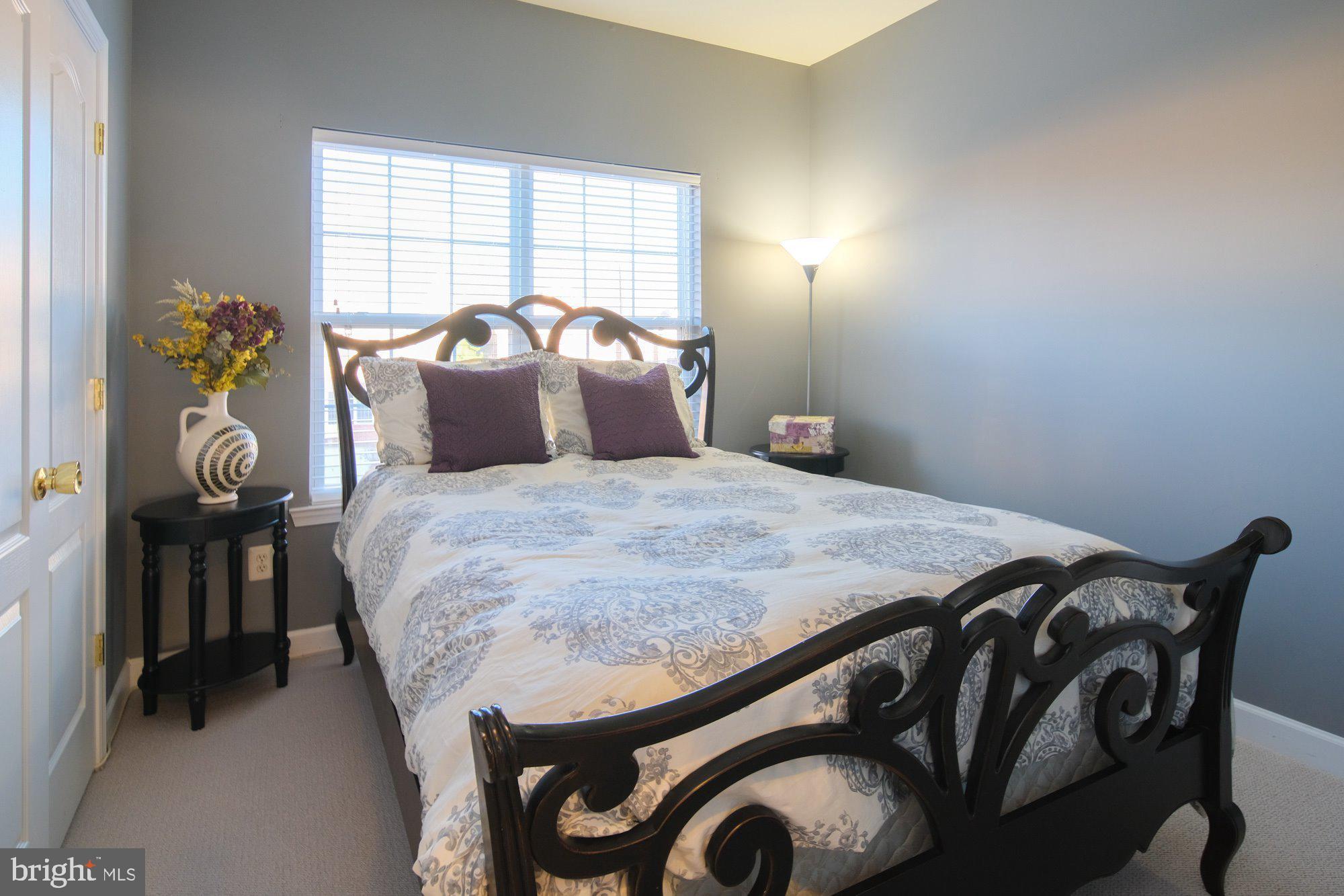 GROVE AT HUNTLEY MEADOWS - Residential Lease