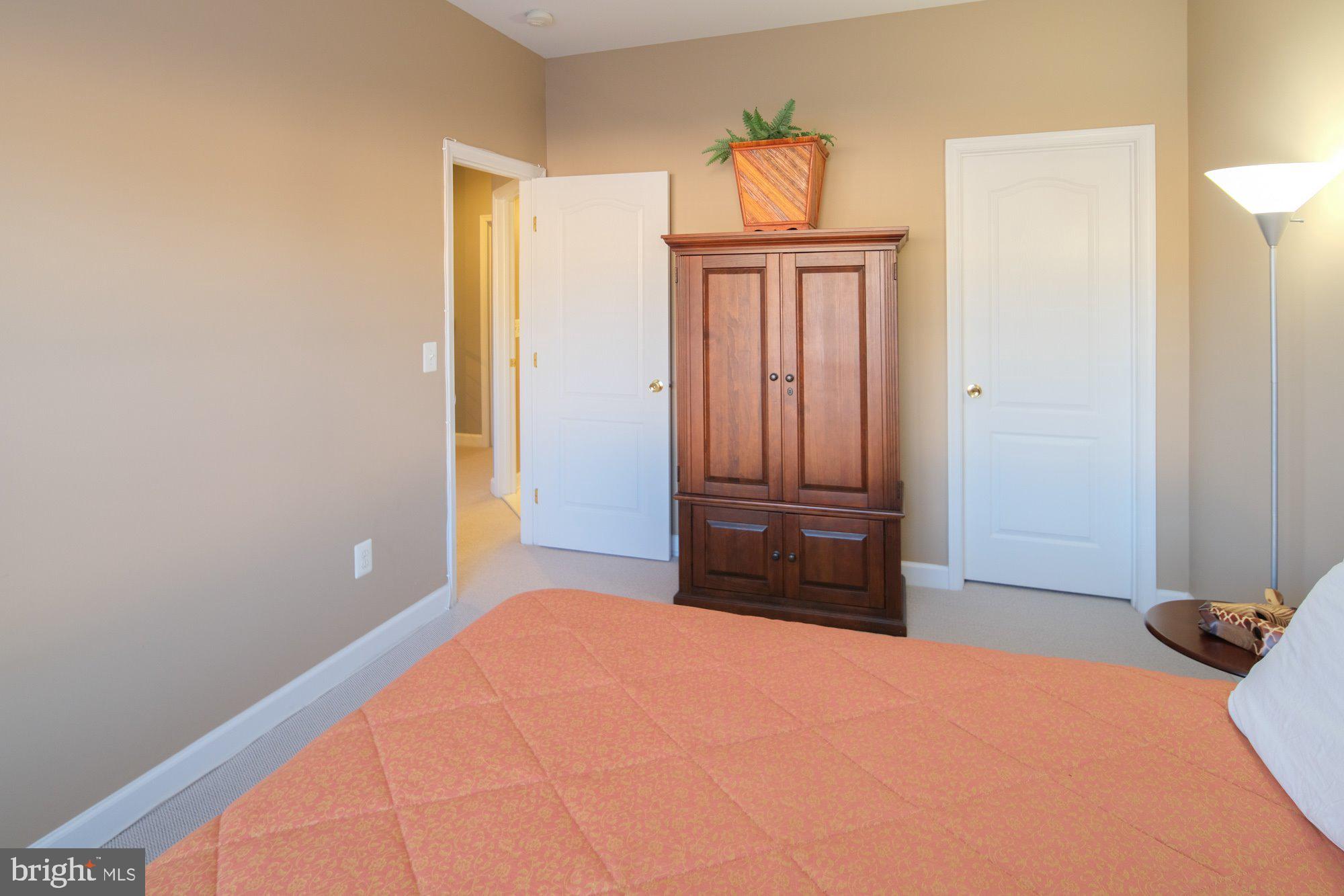 GROVE AT HUNTLEY MEADOWS - Residential Lease