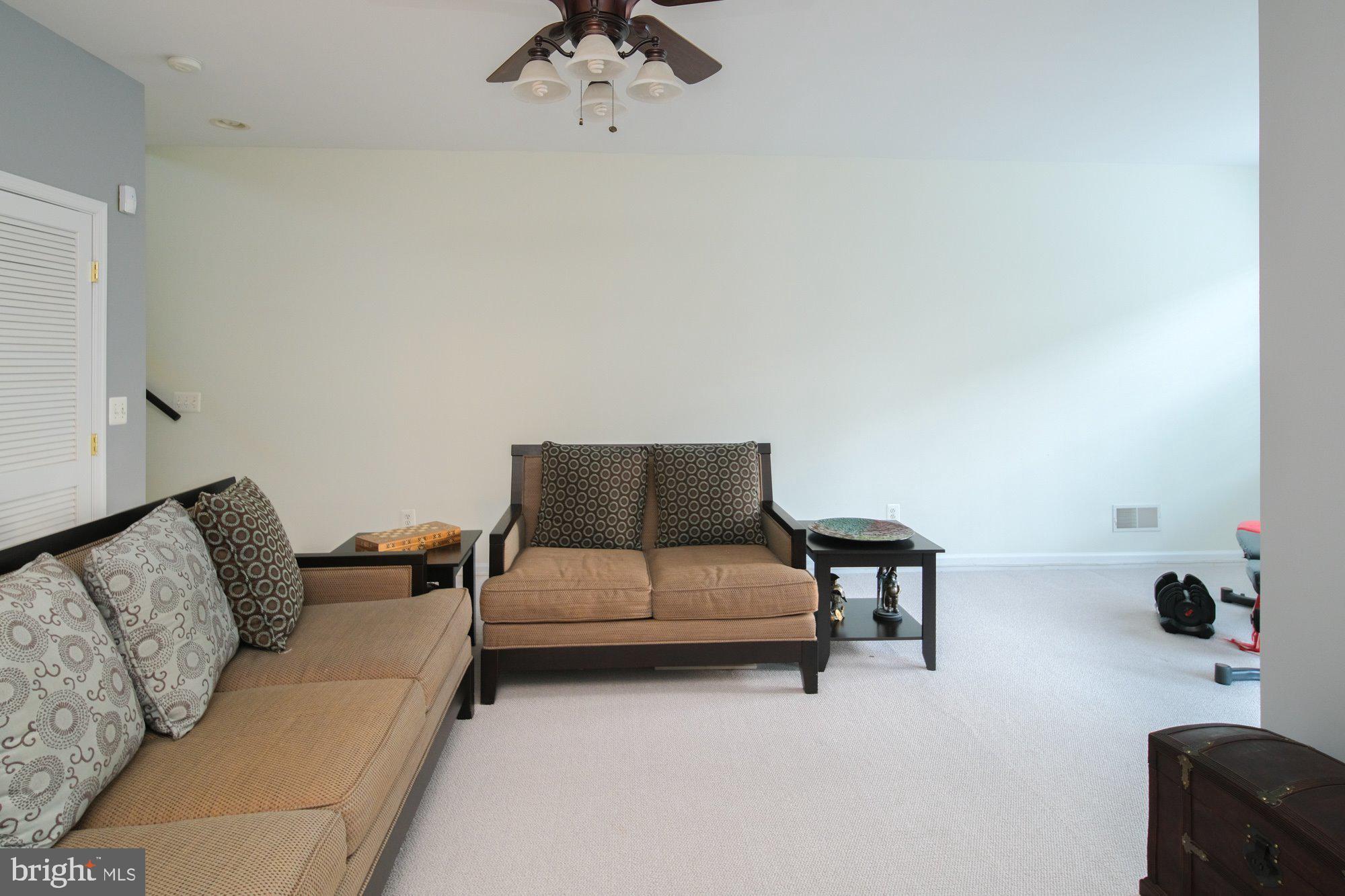 GROVE AT HUNTLEY MEADOWS - Residential Lease