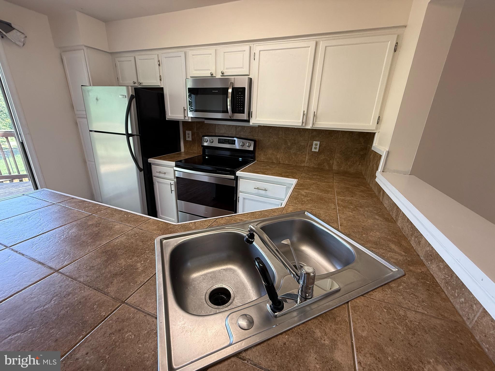 SPRING HILL - Residential Lease