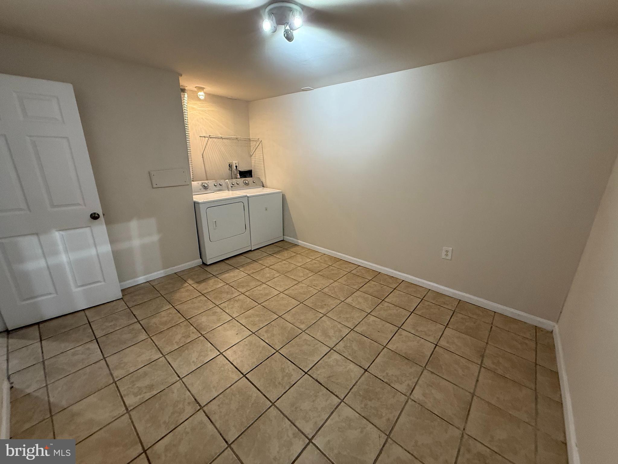 SPRING HILL - Residential Lease