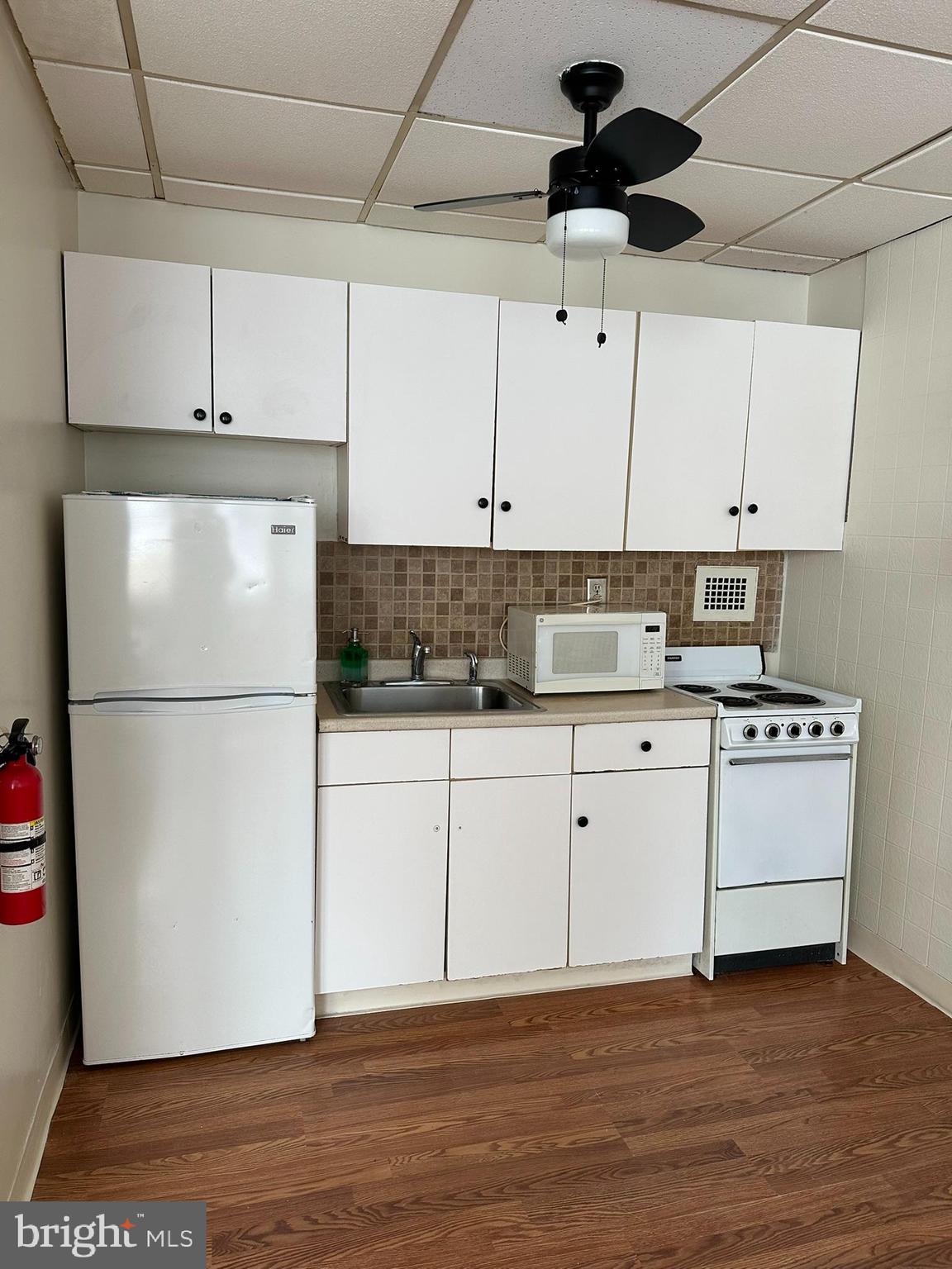 2834 ATLANTIC AVENUE 202