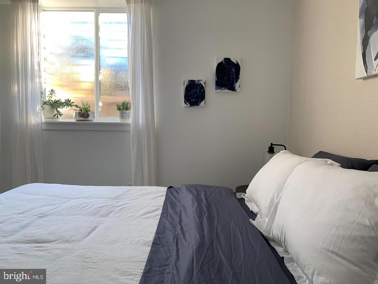OLDE KENSINGTON - Residential Income