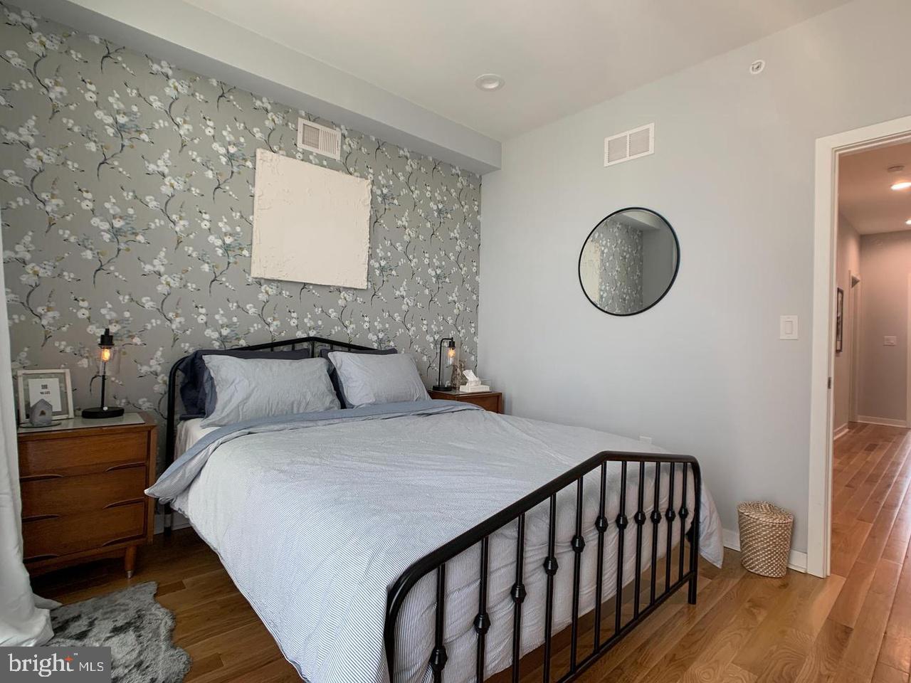 OLDE KENSINGTON - Residential Income