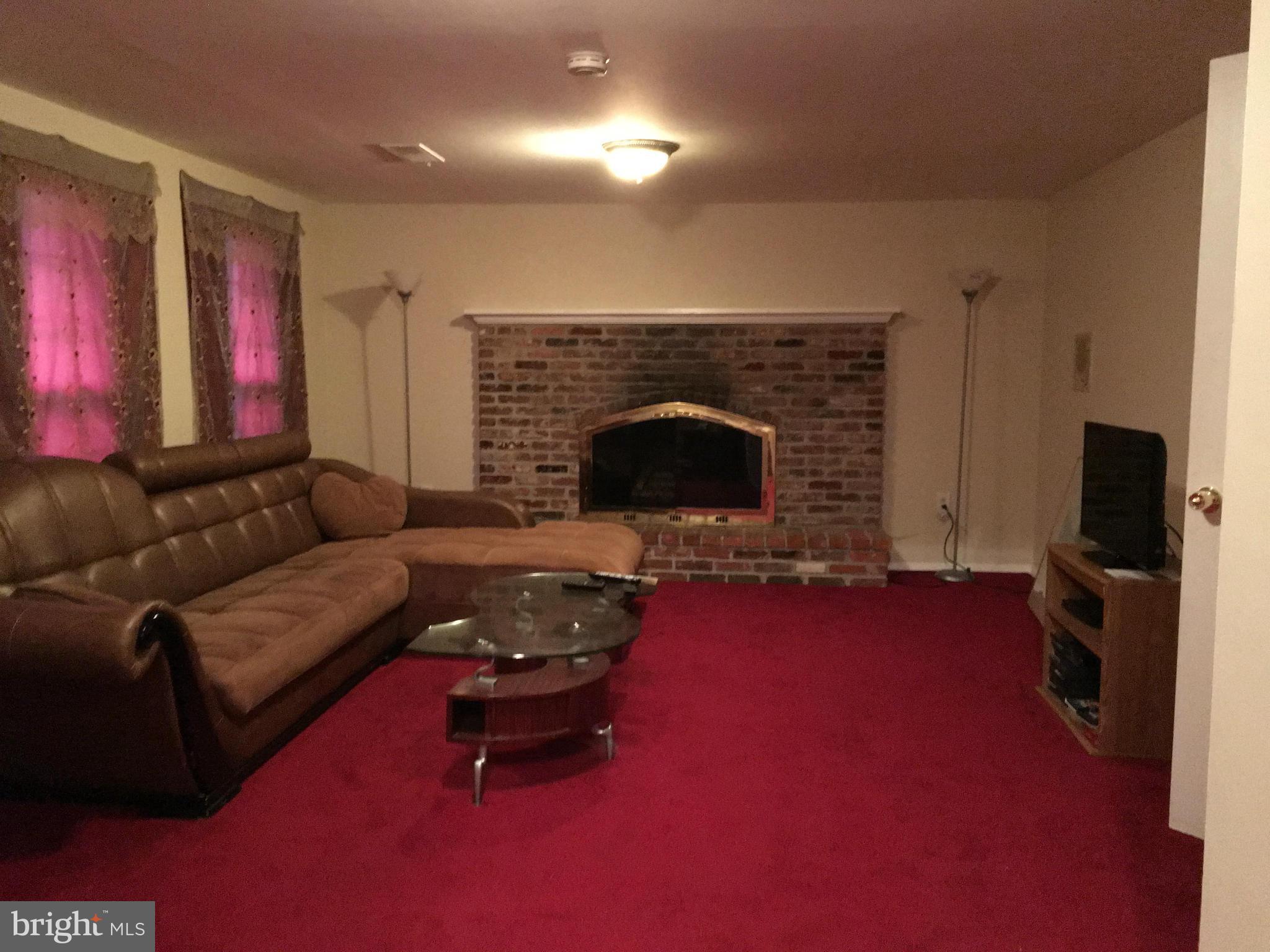 CAVERLY HILLS - Residential