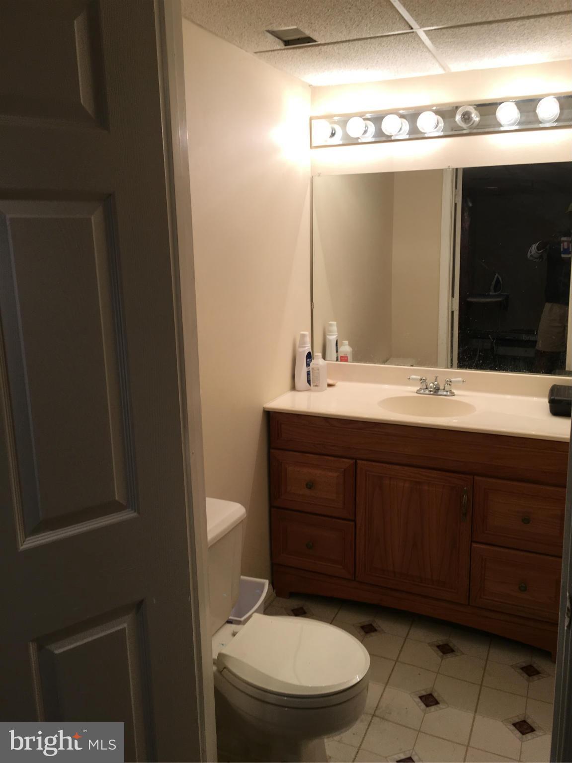 CAVERLY HILLS - Residential