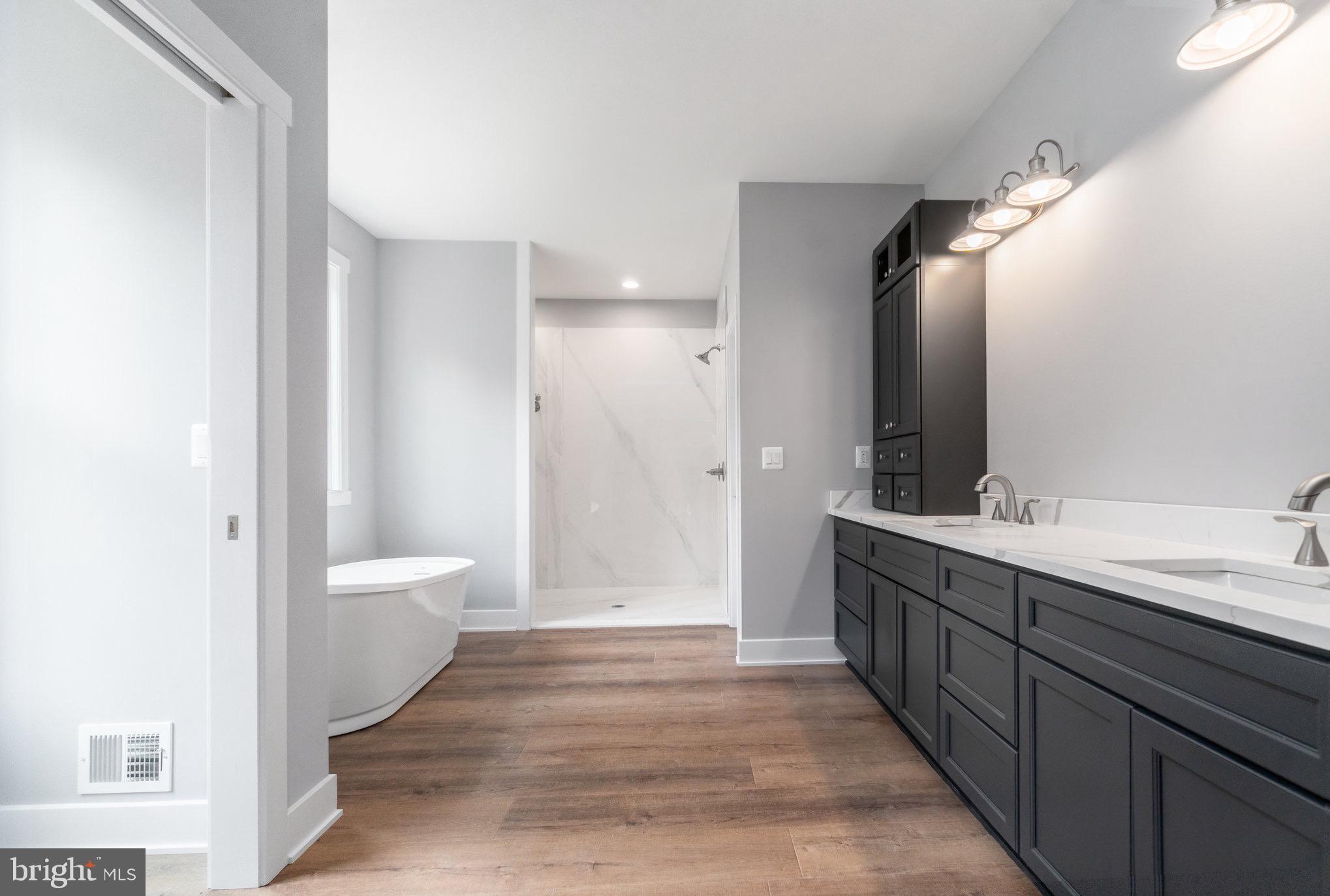 LAKE OF THE WOODS - Residential