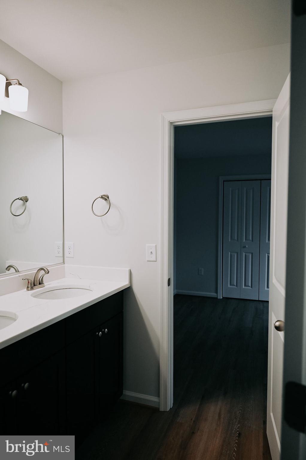 PLACID BAY EST SHOREWOOD - Residential