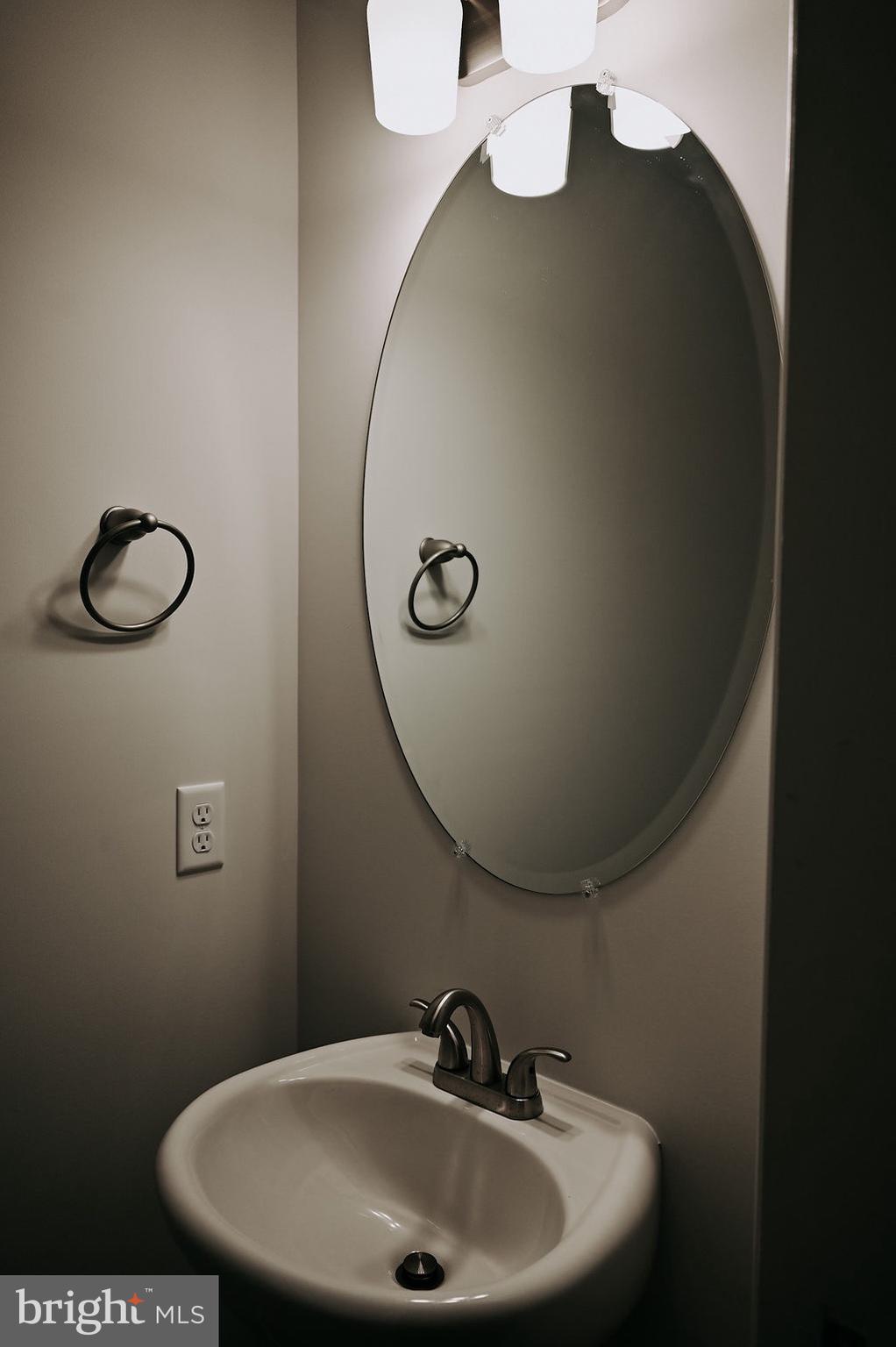 PLACID BAY EST SHOREWOOD - Residential