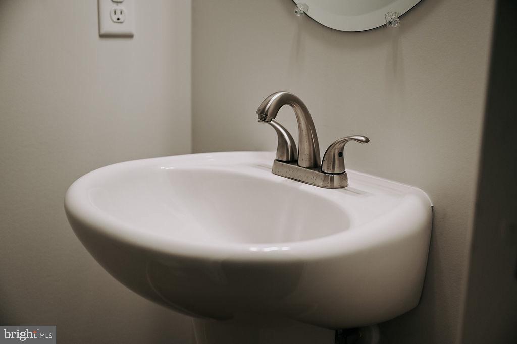 PLACID BAY EST SHOREWOOD - Residential