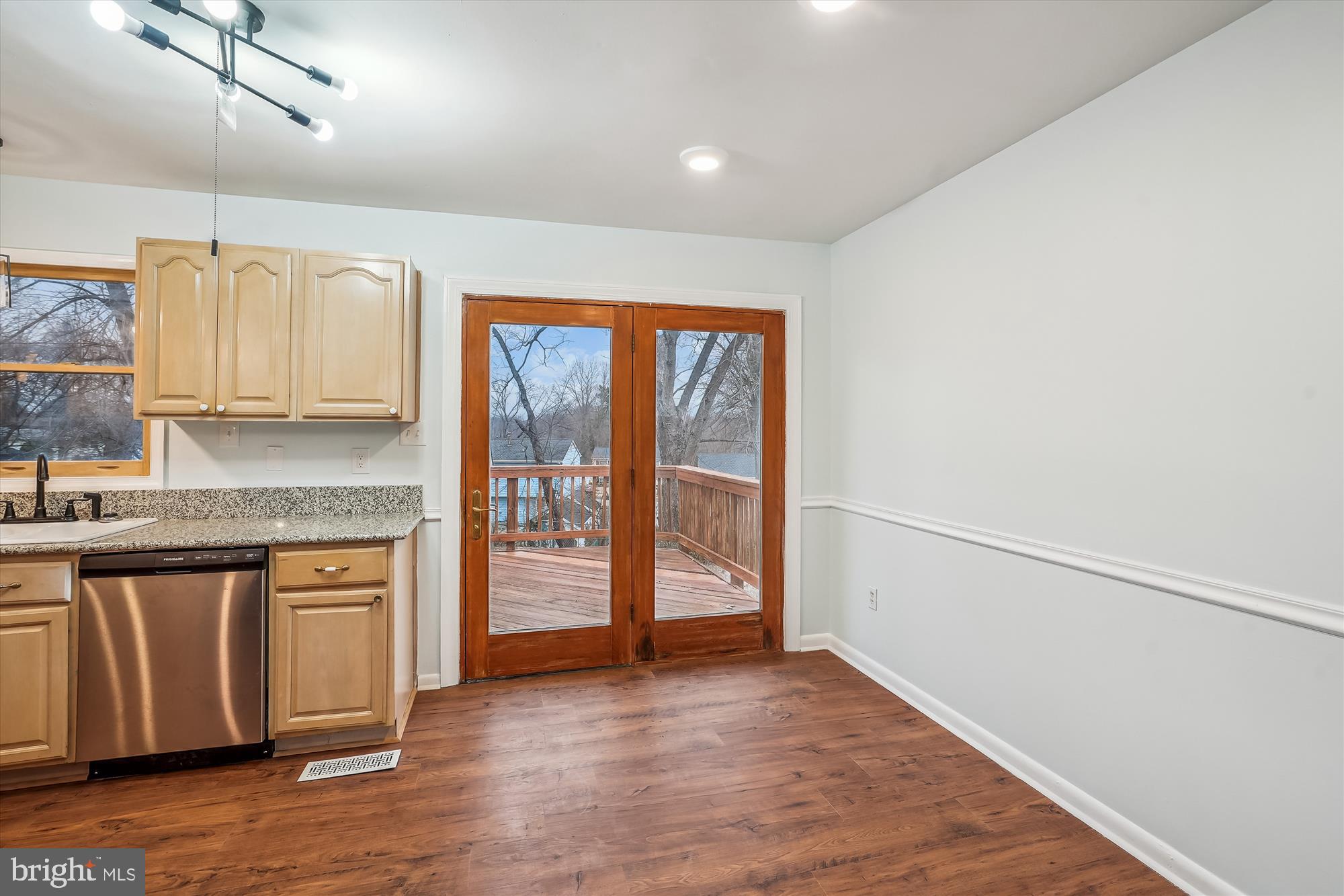 DALE CITY - Residential Lease