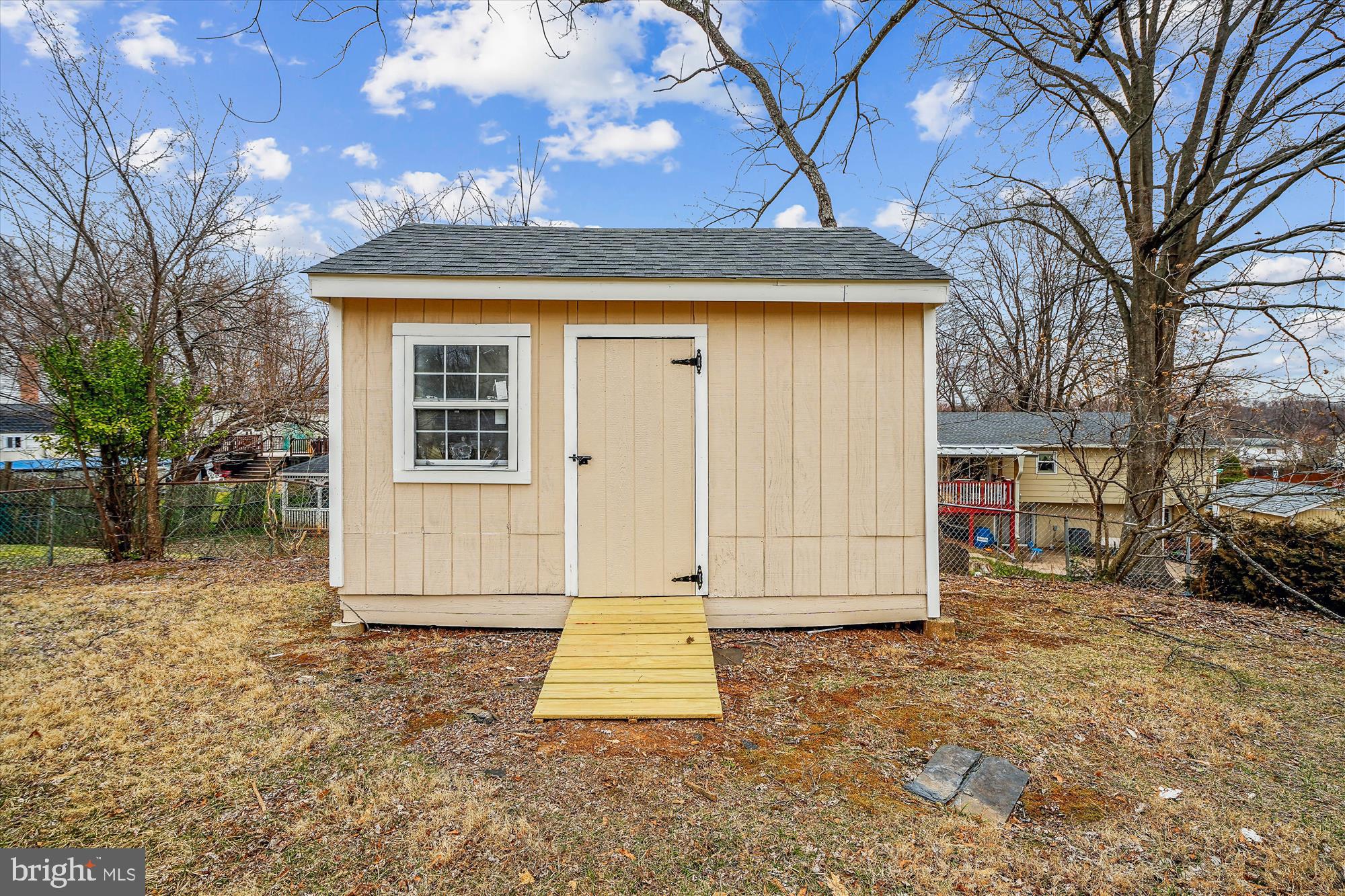 DALE CITY - Residential Lease