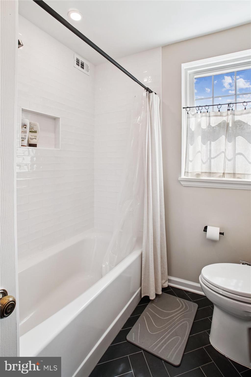 FAIRLINGTON GREEN - Residential