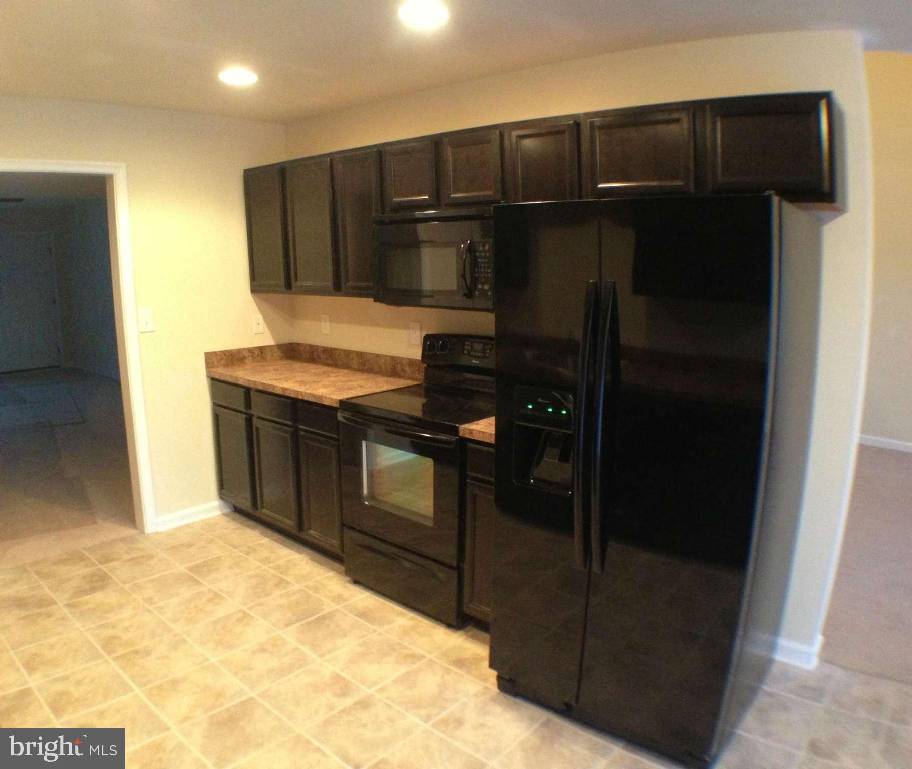 THE TOWNES AT OAKHURST - Residential