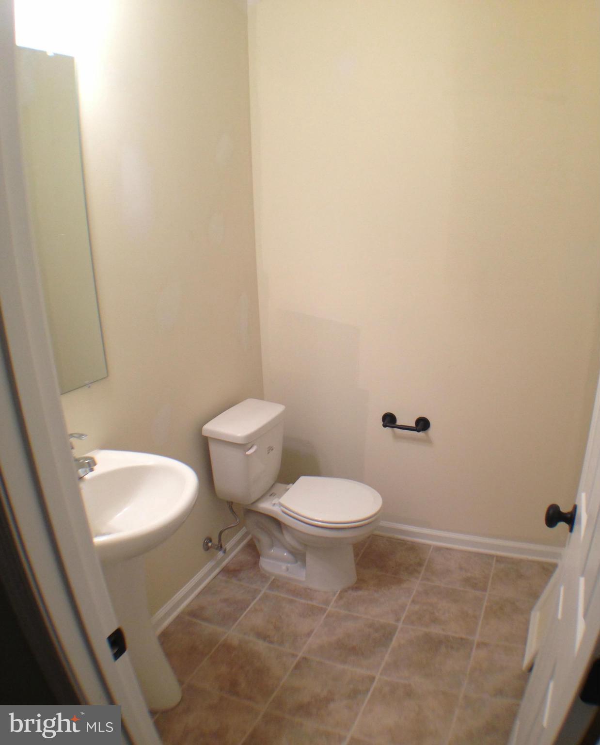 THE TOWNES AT OAKHURST - Residential