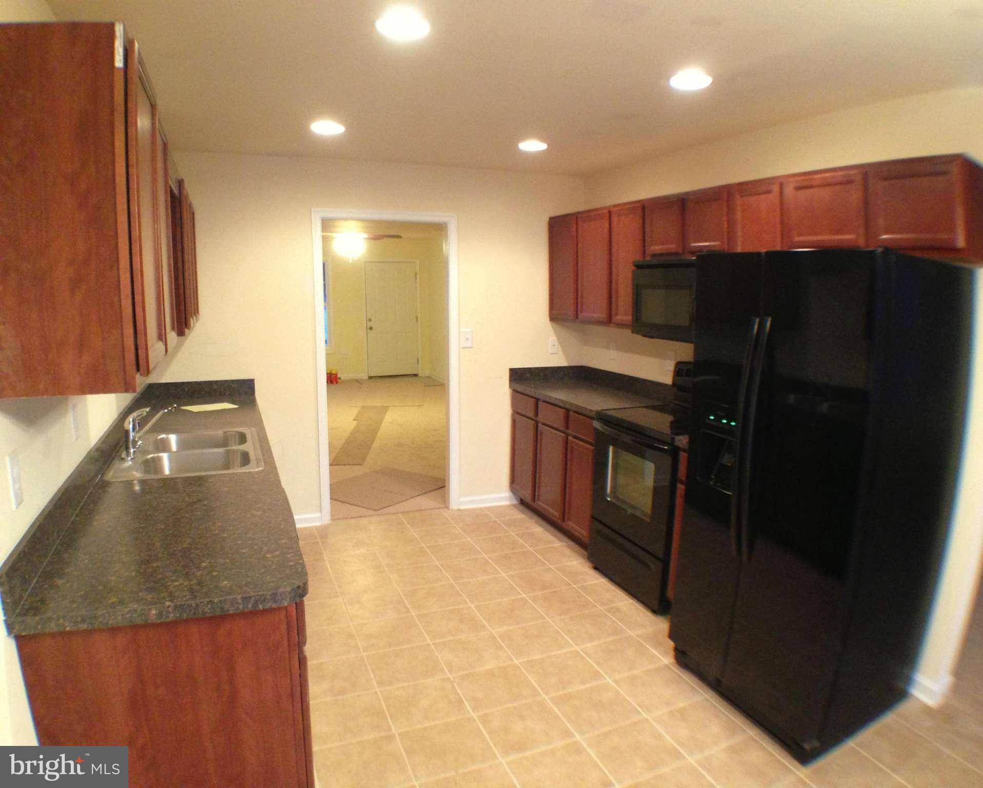 THE TOWNES AT OAKHURST - Residential