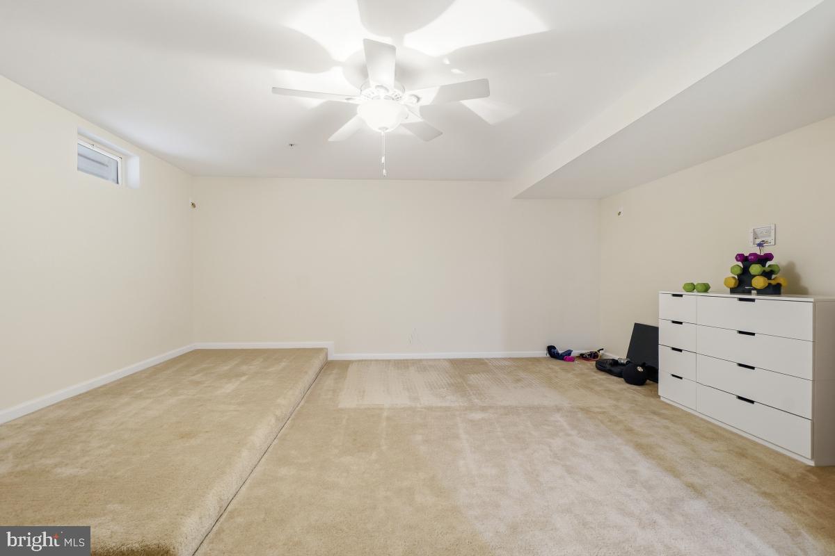 CLOVER RIDGE - Residential