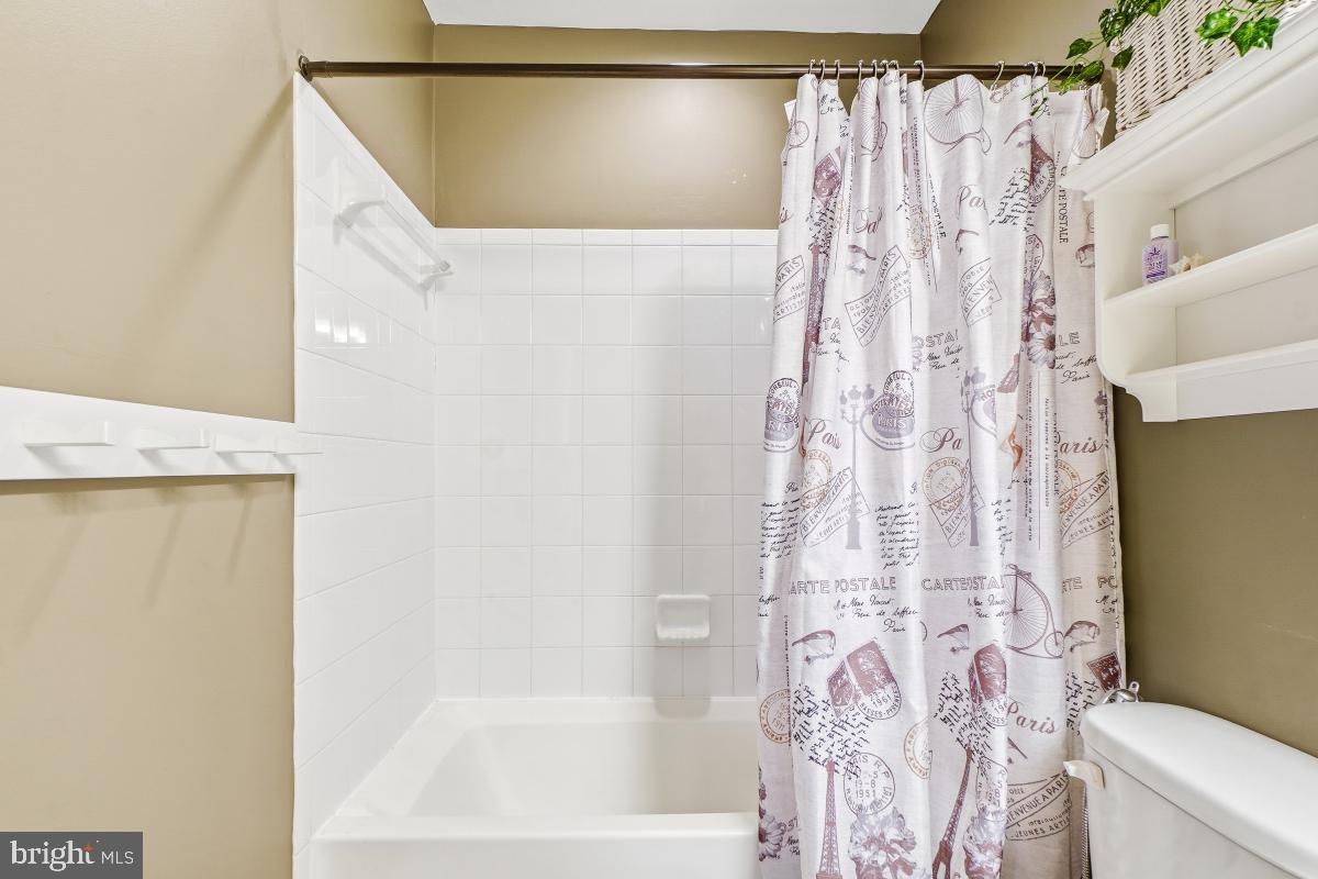 CLOVER RIDGE - Residential