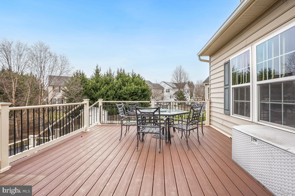 CLOVER RIDGE - Residential