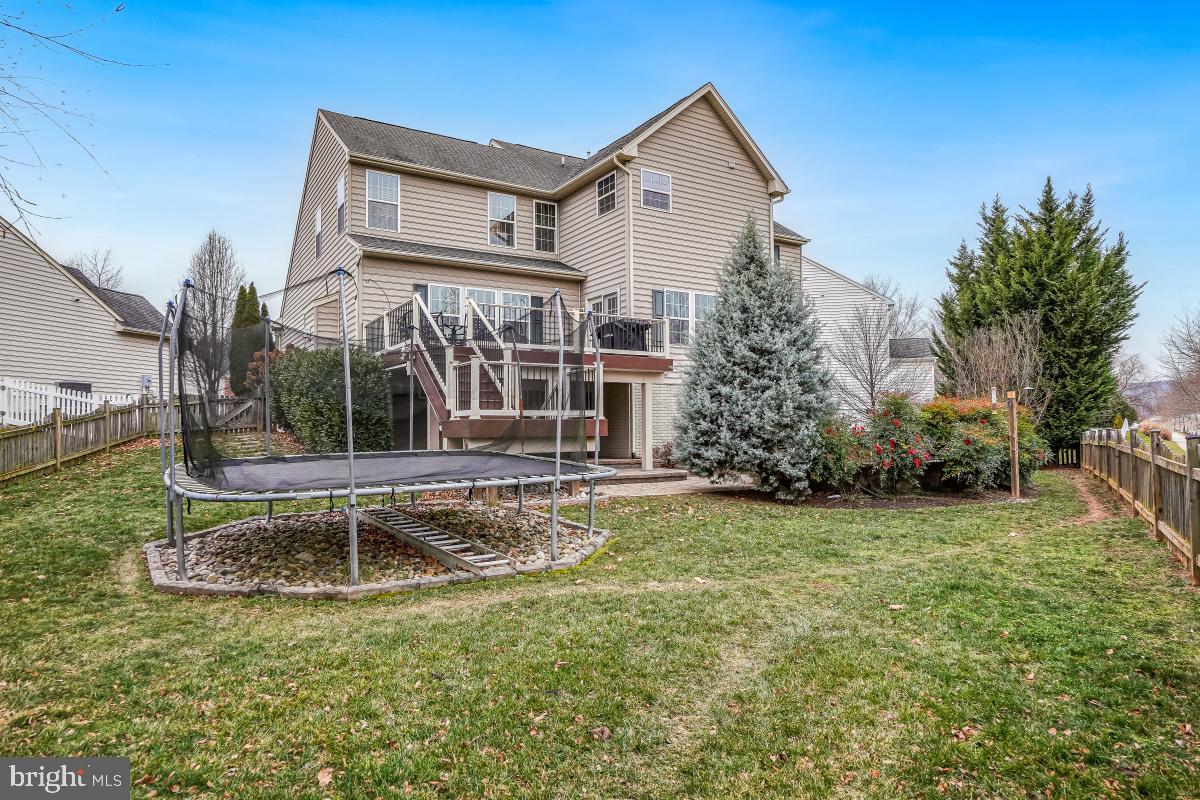 CLOVER RIDGE - Residential