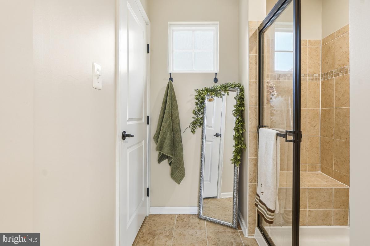 CLOVER RIDGE - Residential