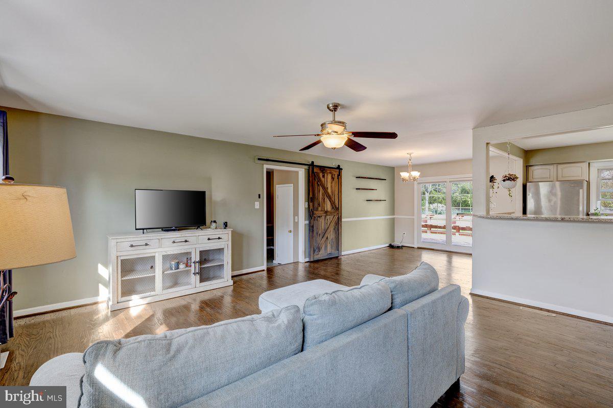 WHITE PLAINS - Residential