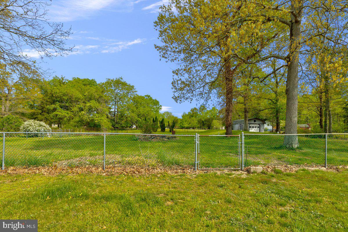 WHITE PLAINS - Residential