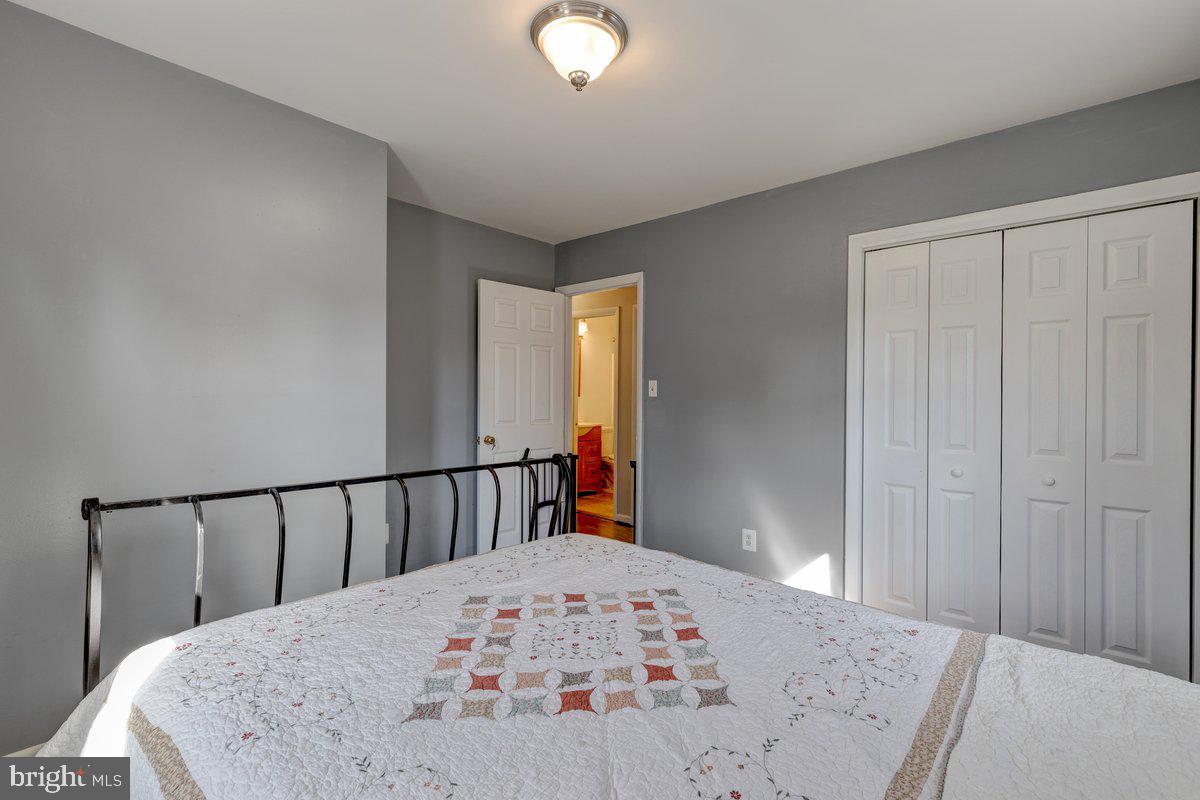 WHITE PLAINS - Residential