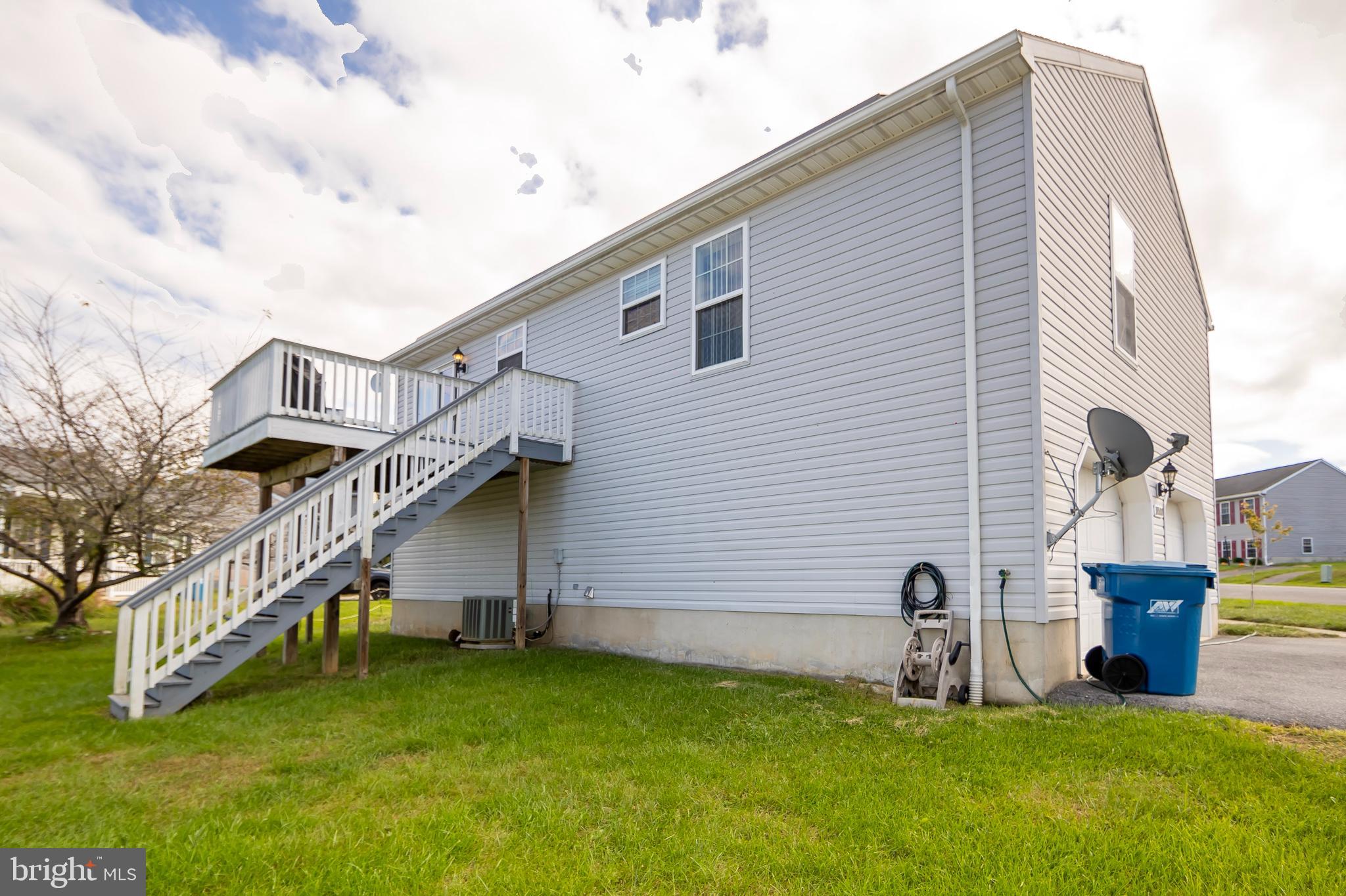 CROSS CREEK - Residential