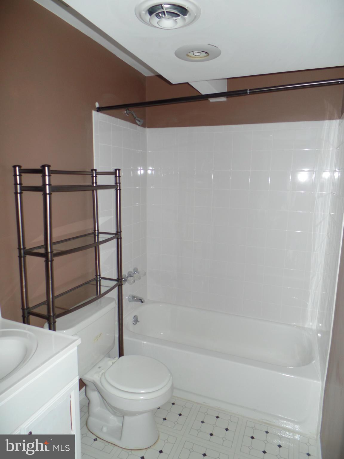 MONTCLAIR - Residential Lease