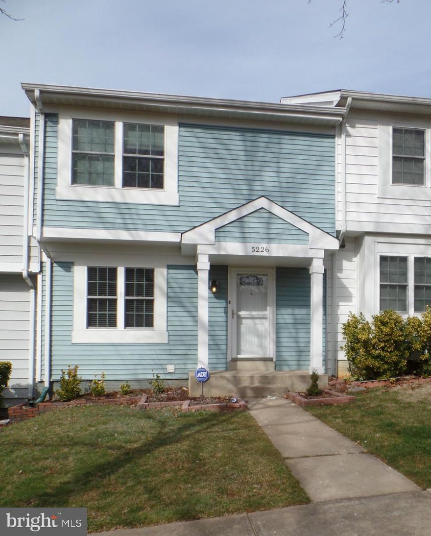 Beautiful townhome in Montclair. Open floor plan with a large eat in kitchen. NEW carpet upstairs with updated bathrooms. Finished basement to include a full bathroom. Pets case/case