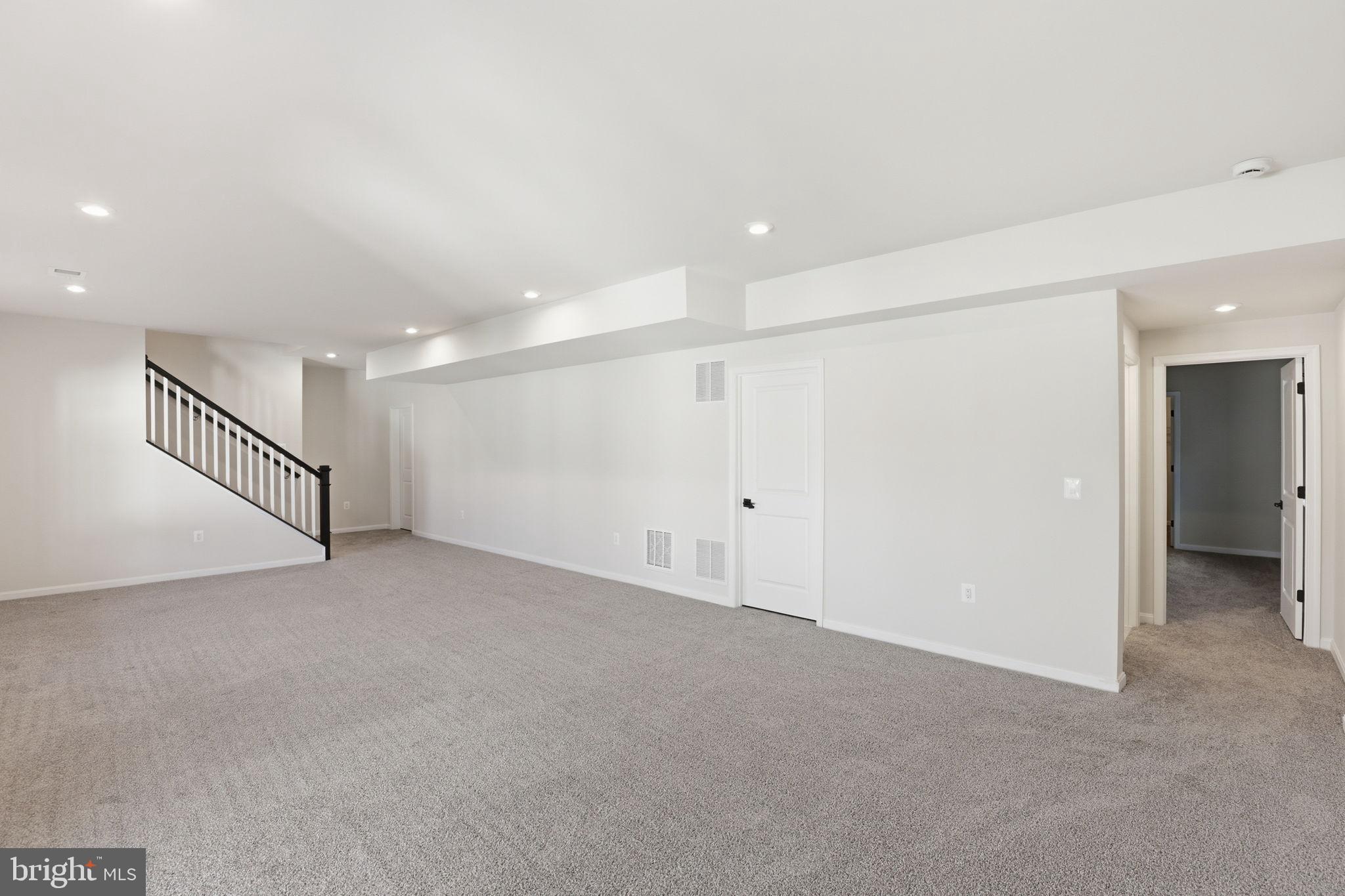 HARRISON VILLAGE - Residential