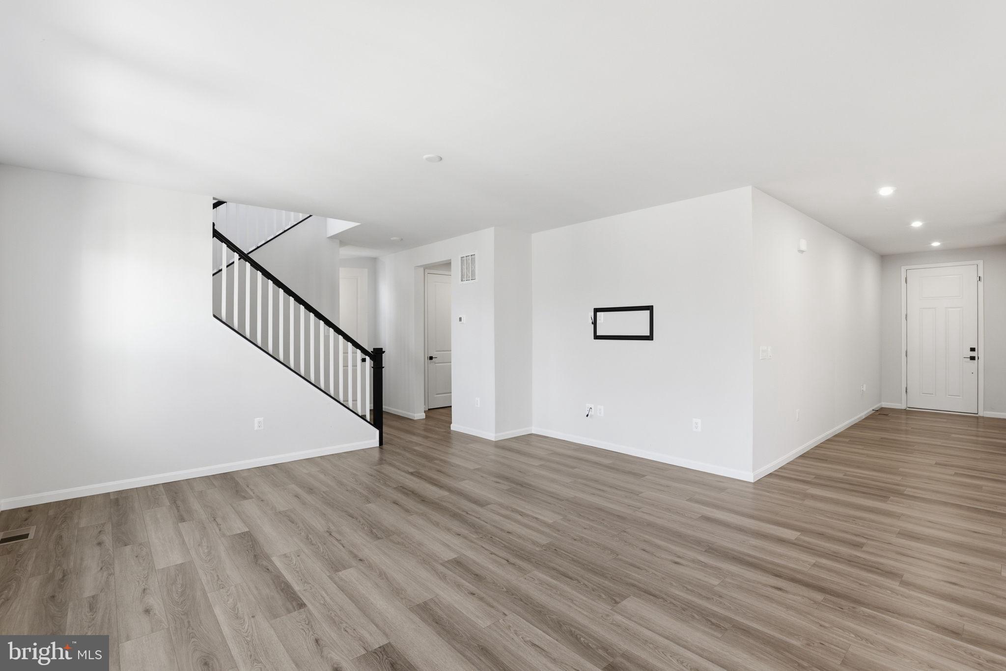 HARRISON VILLAGE - Residential