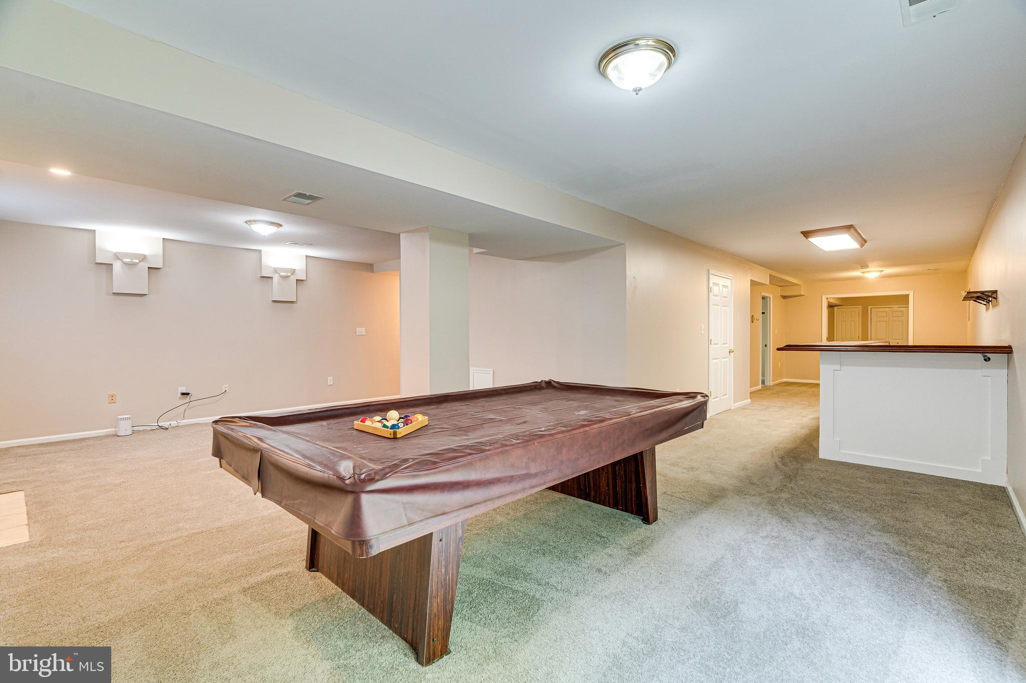 BERRY HILL MANOR - Residential Lease